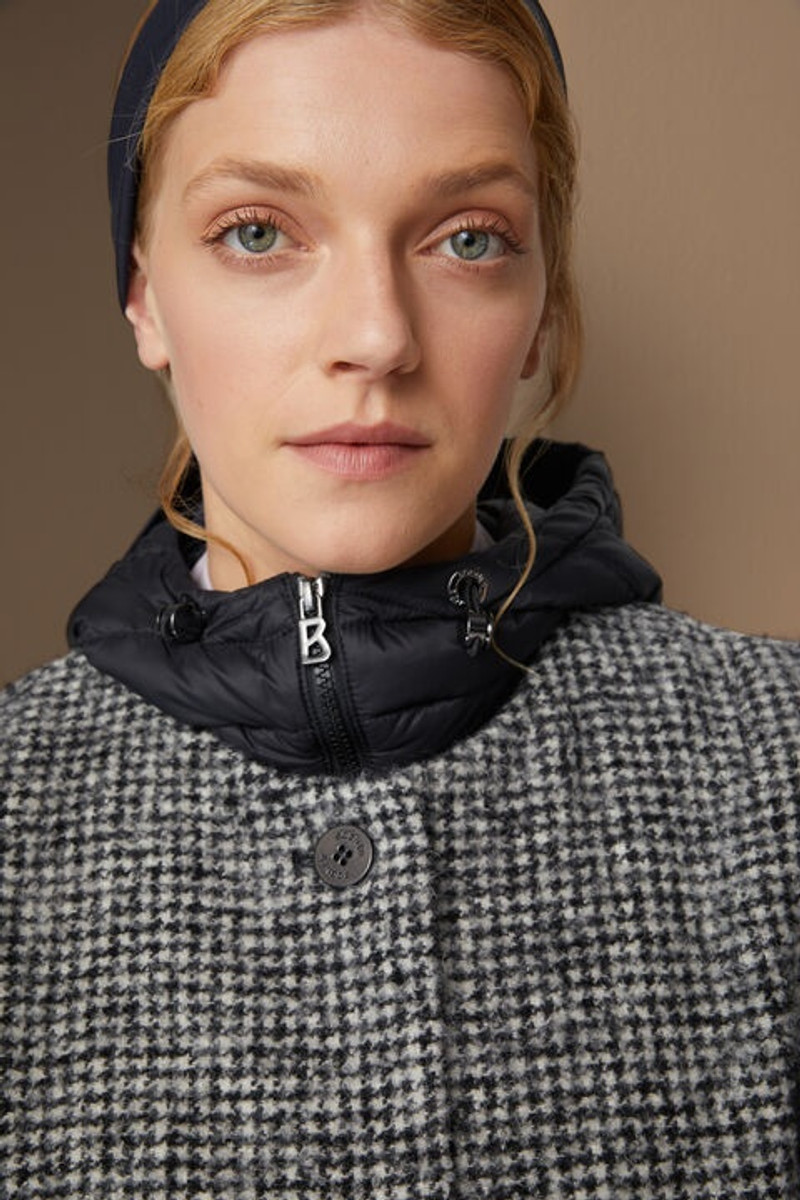 Marit gilet in Black/Off-white 4