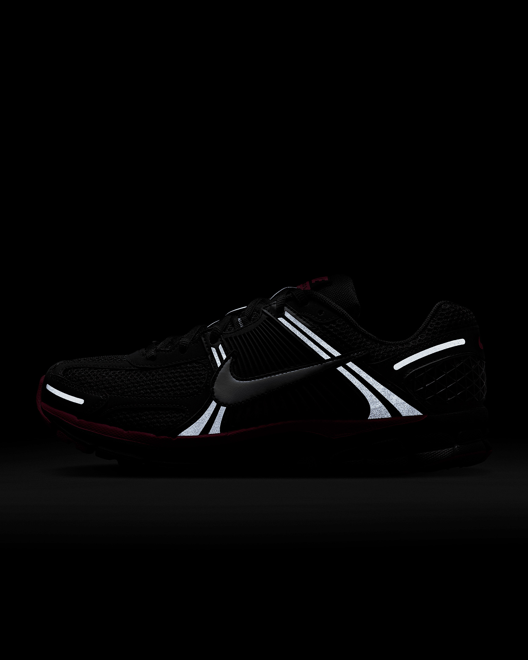 Nike Zoom Vomero 5 Men's Shoes - 10