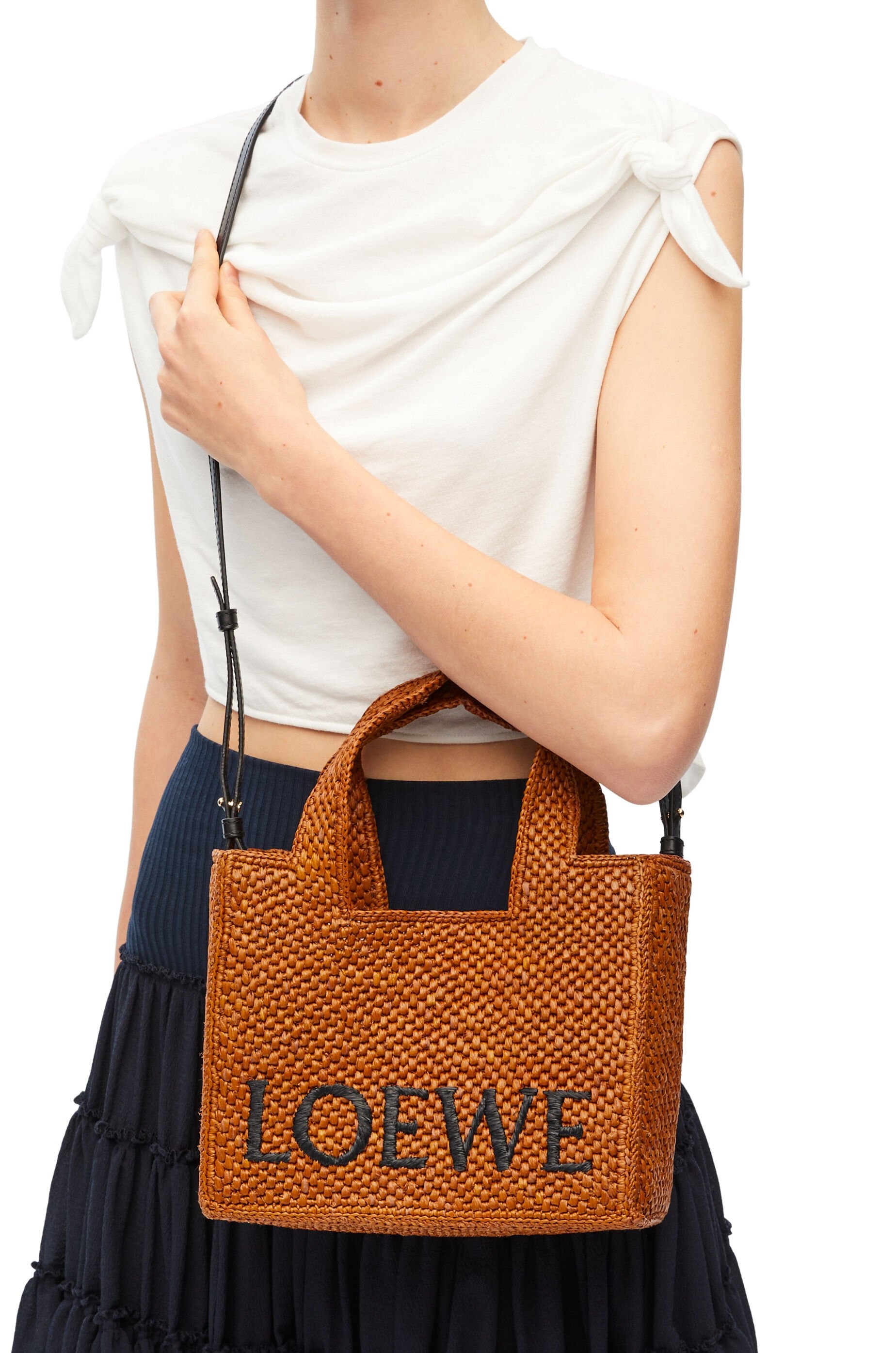 Small LOEWE Font Tote in raffia - 3
