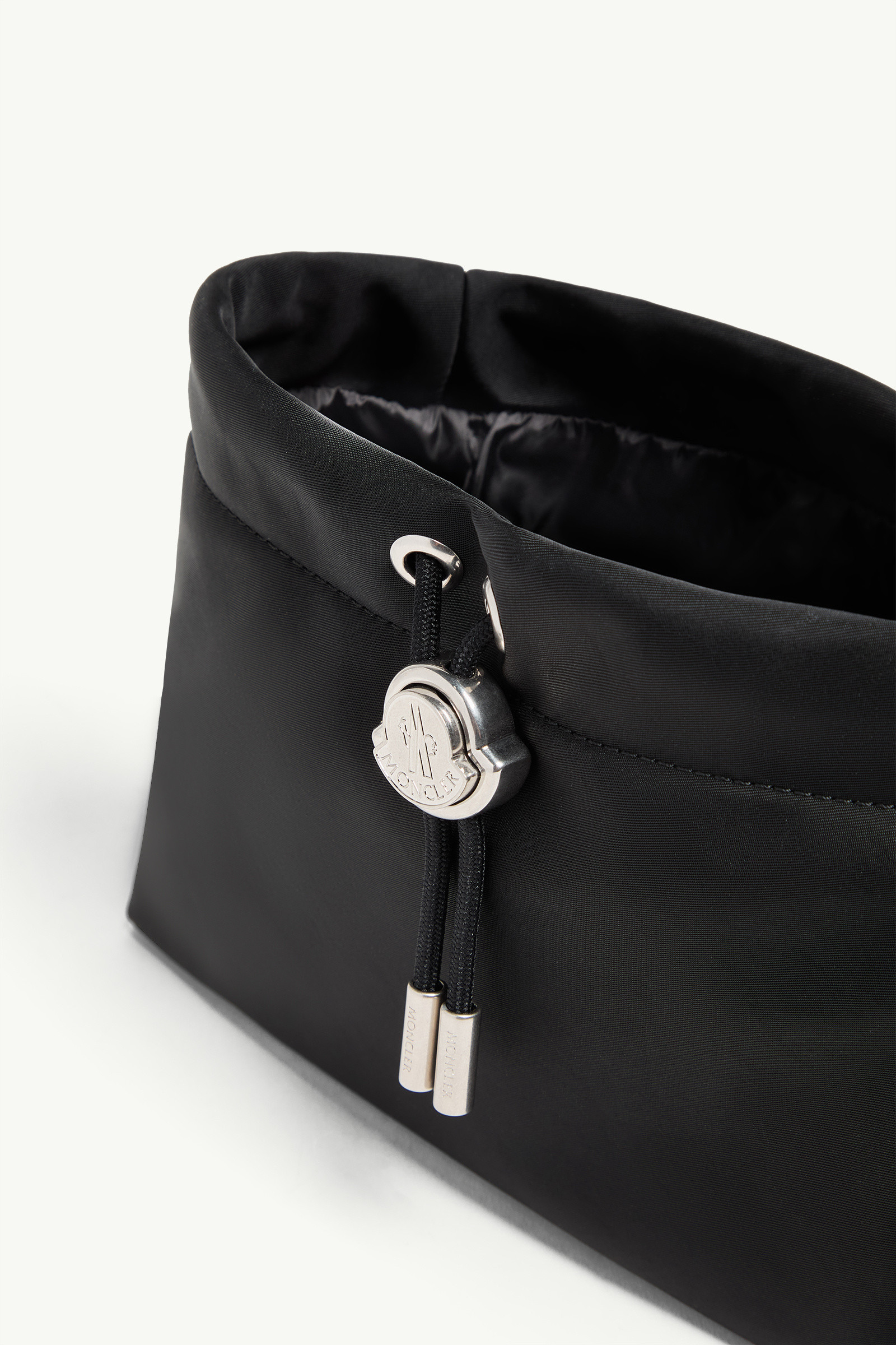 Trick Water-Repellent Pouch - 5