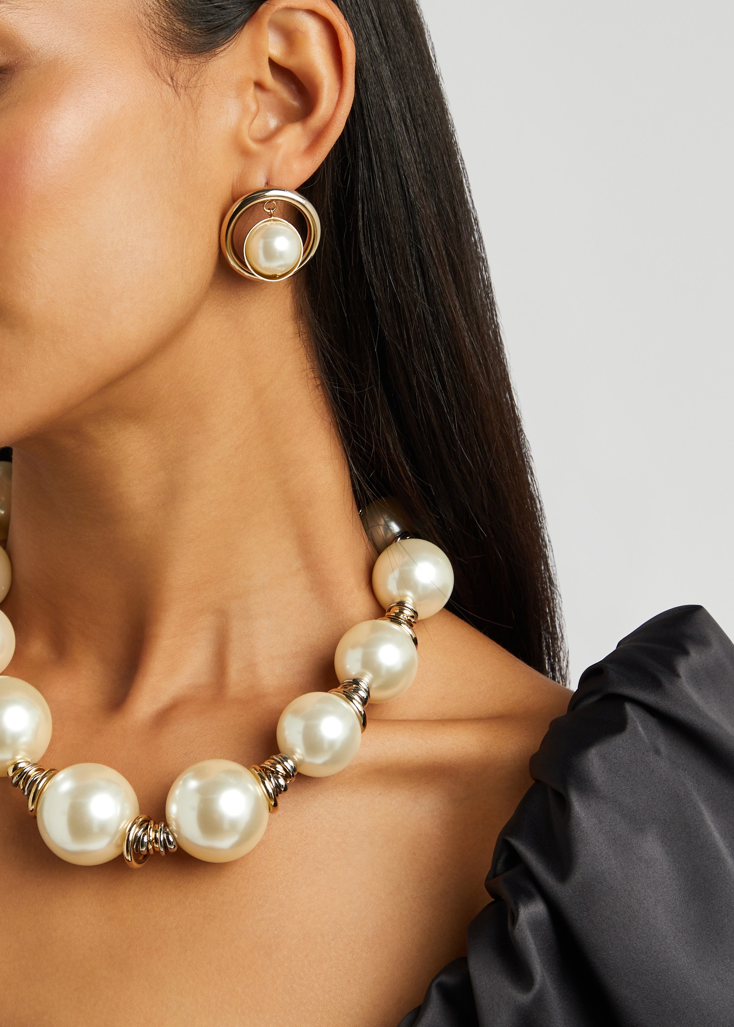 Miranda faux pearl stud earrings - 2