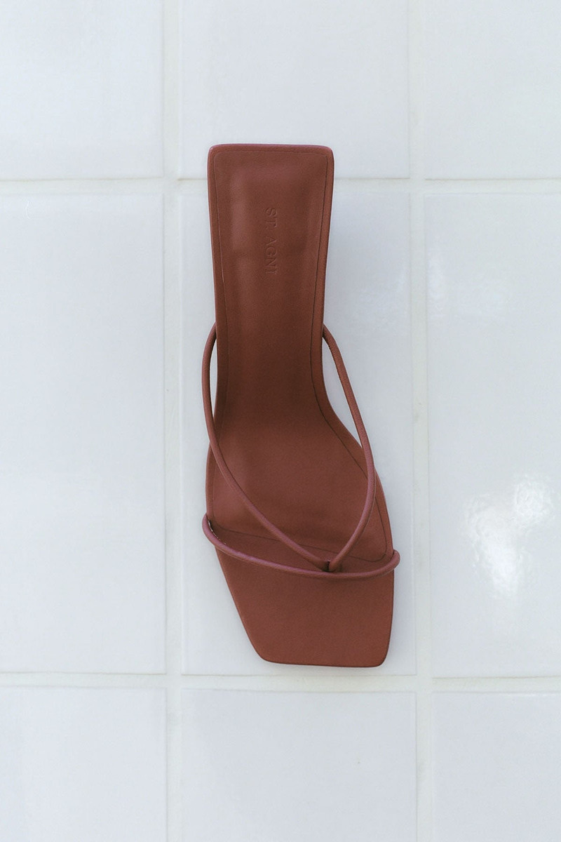 Minimal Low Wedge - Rouge 5