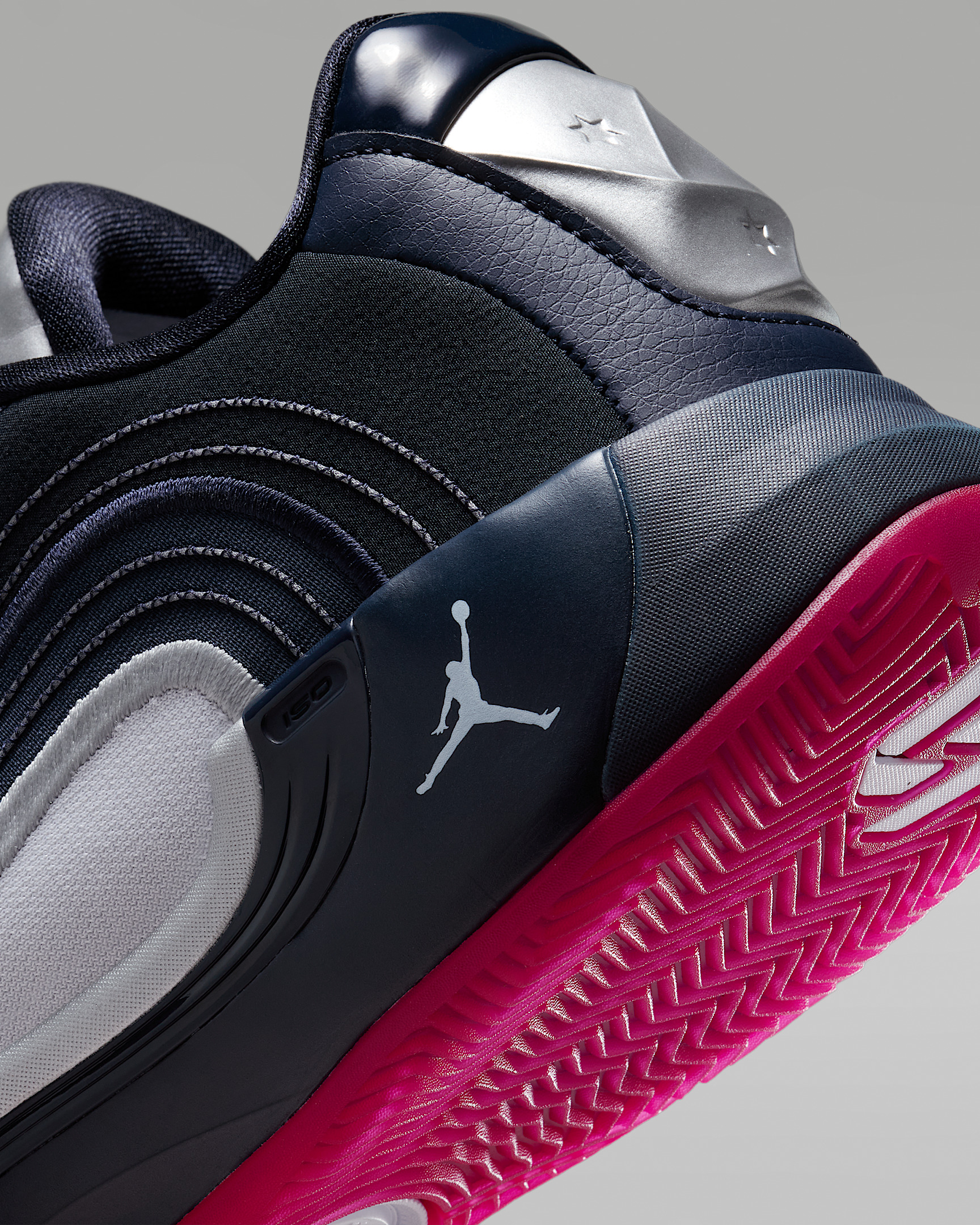 Luka 4 "Navidor" Basketball Shoes - 8