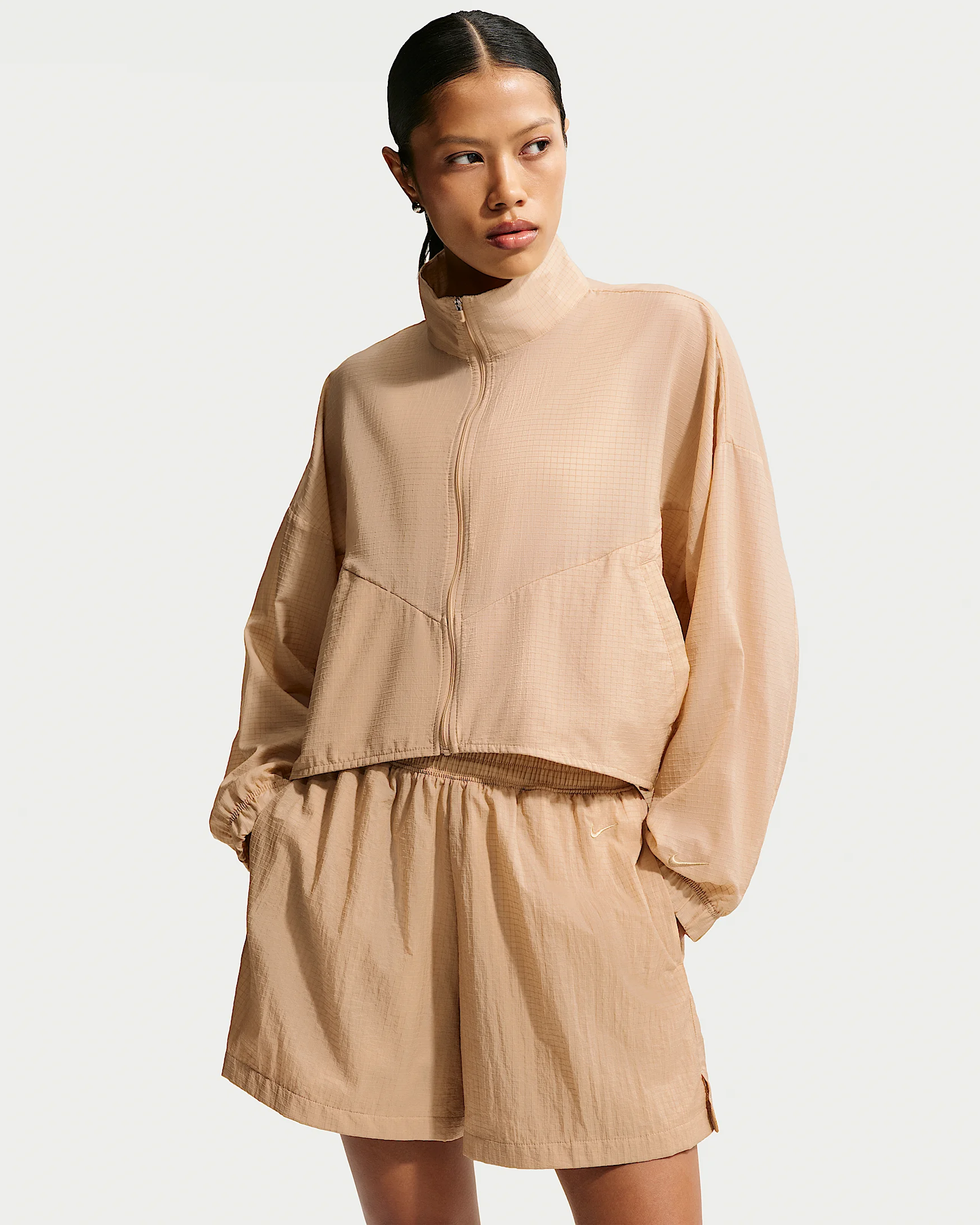 Nike Sportswear Women's Oversized Lightweight Ripstop Jacket - 1