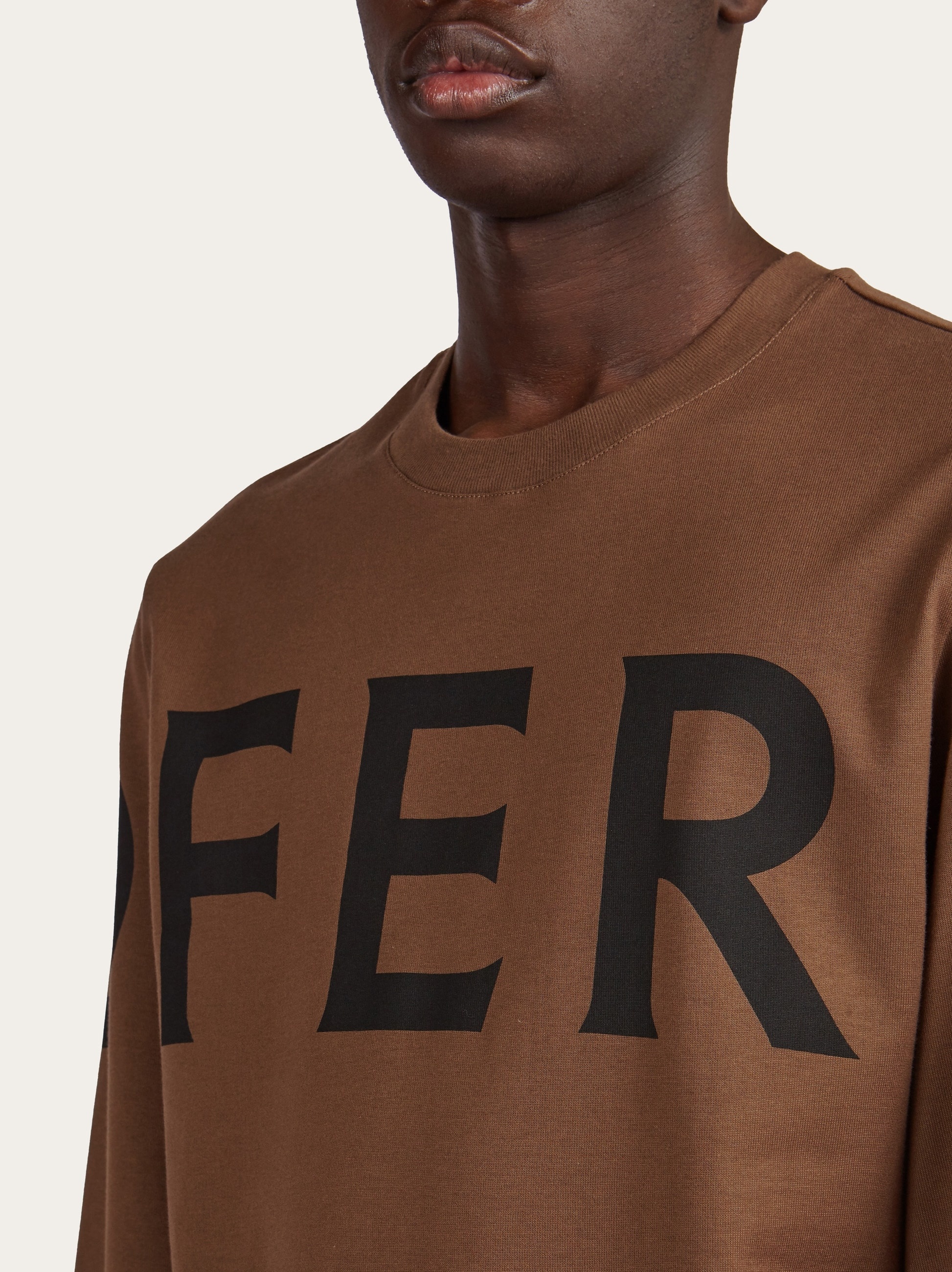 Long sleeved t-shirt with graphic logo - 4
