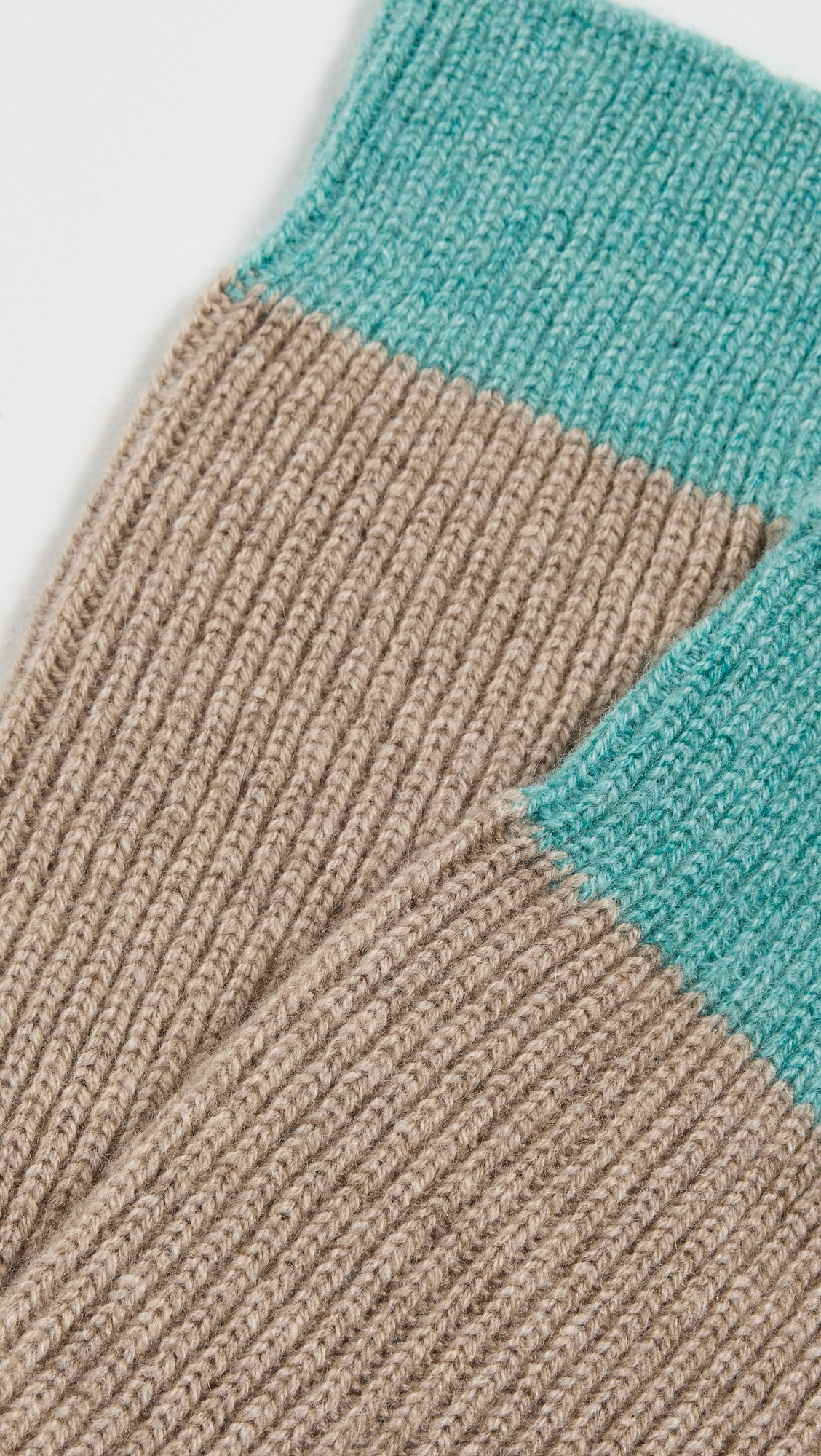 The Soft Cashmere Socks - 2