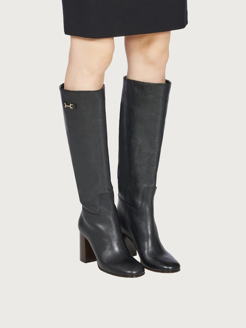 FERRAGAMO DOUBLE GANCINI BOOT outlook