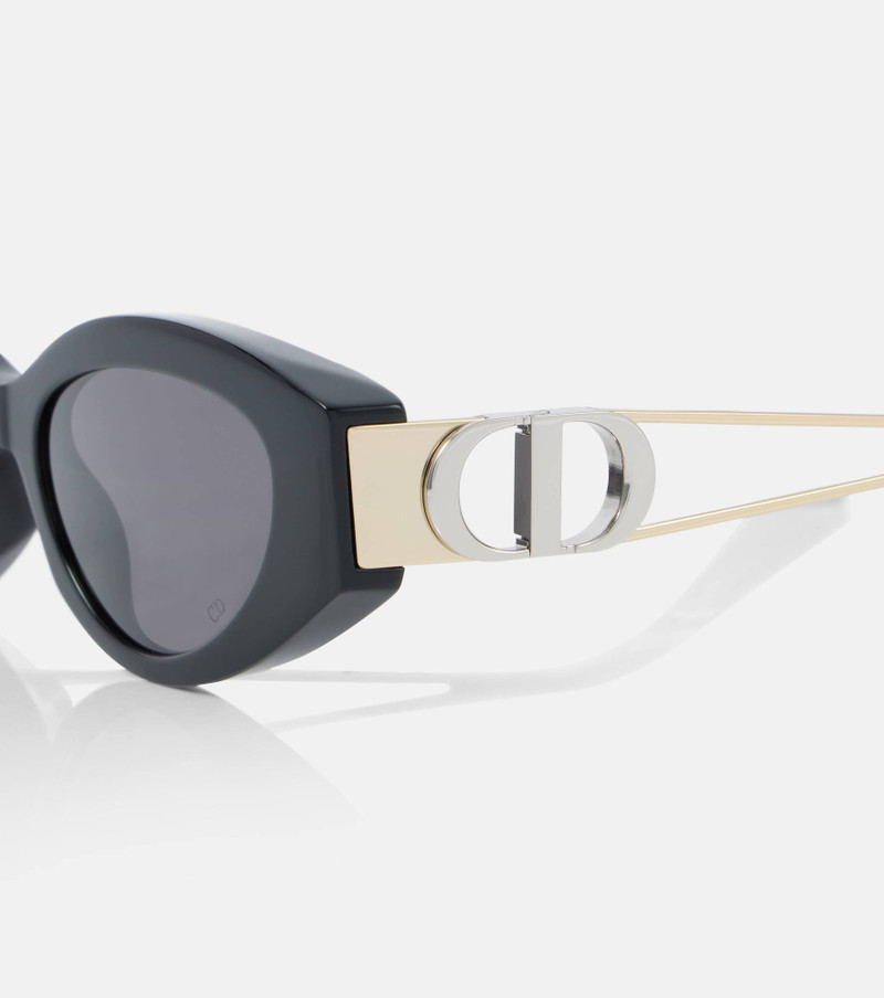 Dior 30Montaigne cat-eye sunglasses outlook