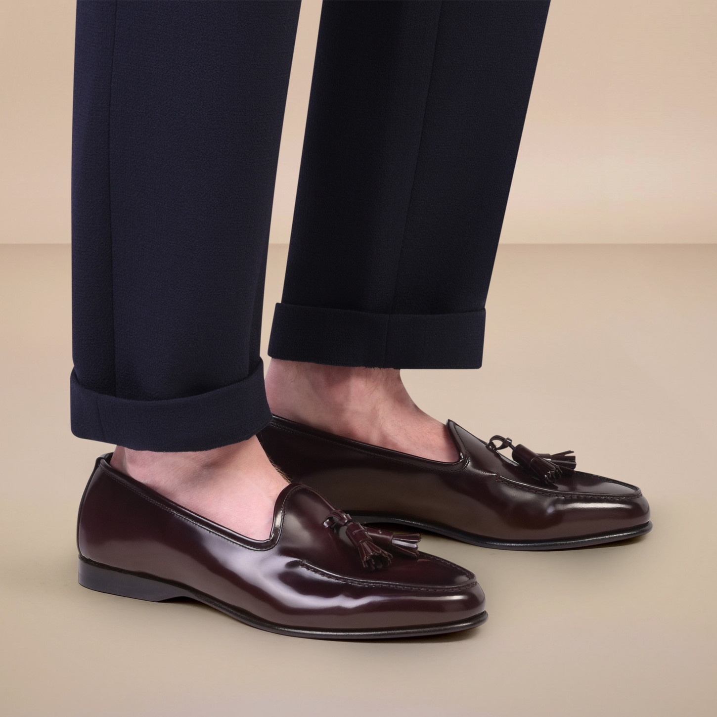 Men’s burgundy shiny leather Andrea tassel loafer - 2