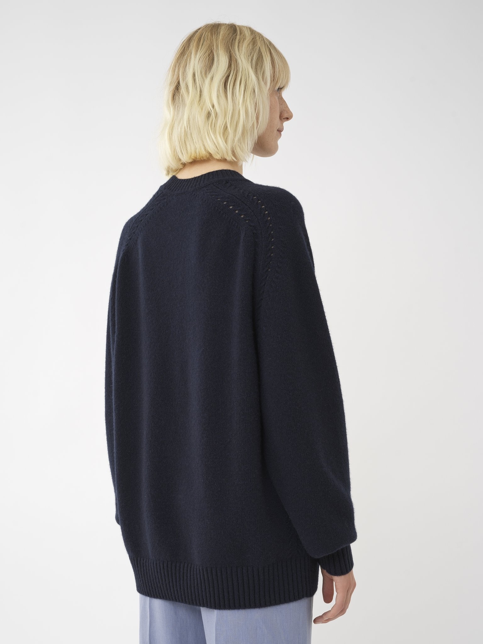 GENEROUS CREW-NECK SWEATER - 5