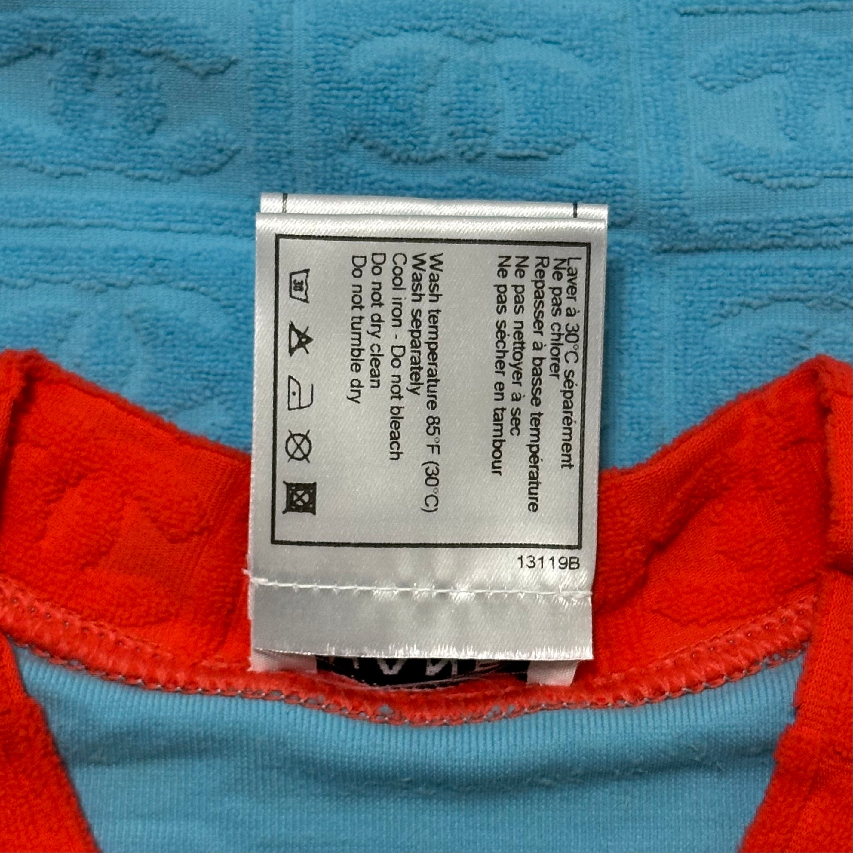 CHANEL Sport Spring Summer 2002 CC Emboss Jacquard Terry Cloth T-Shirt - 6