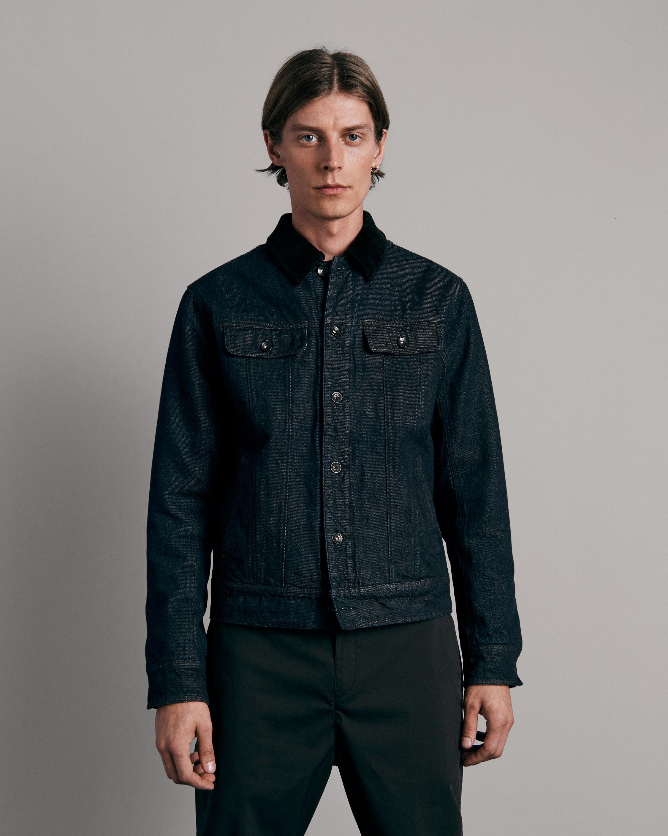 Eli Denim Trucker
Classic Fit Jacket - 3