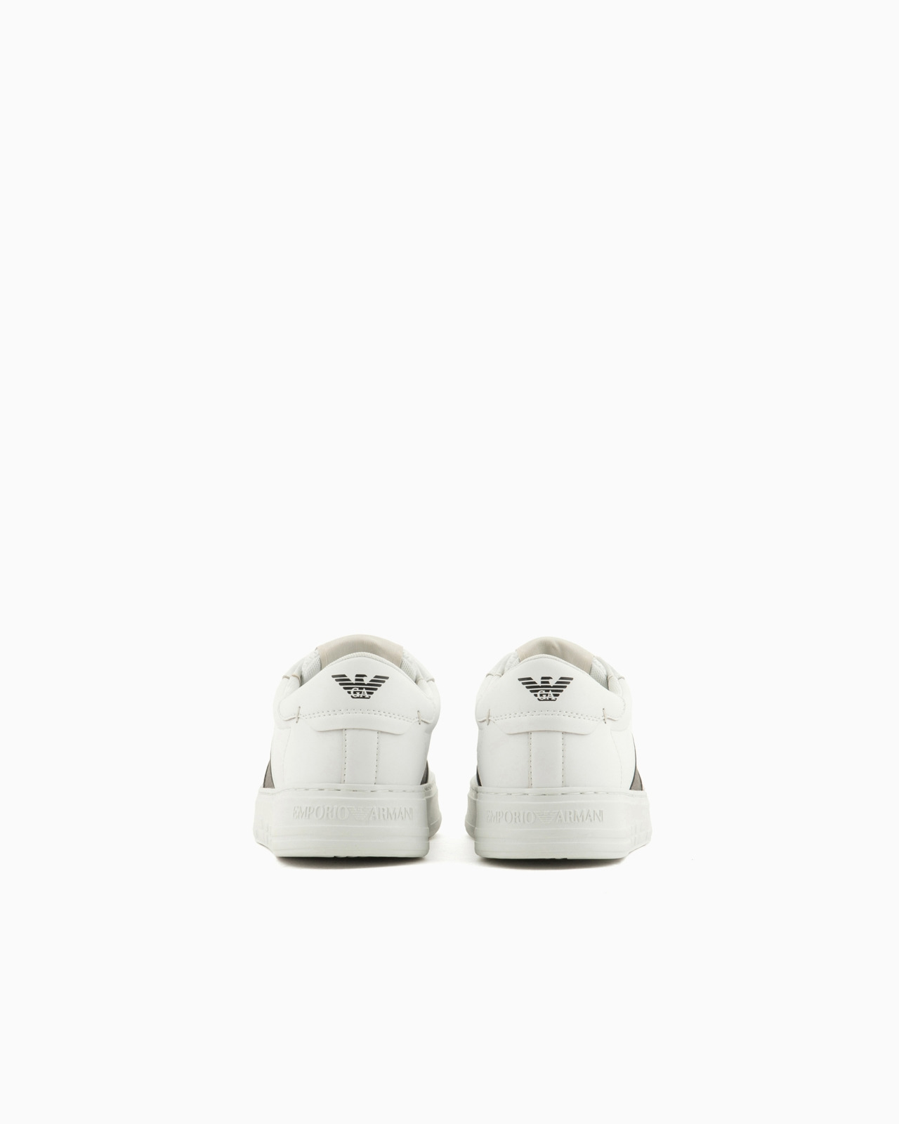 Leather sneakers with logo detail - 4
