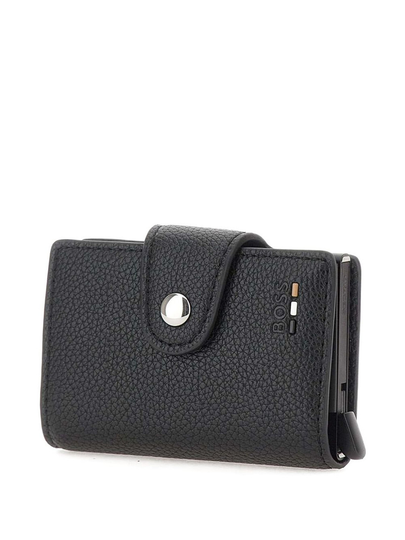debossed-logo wallet 3