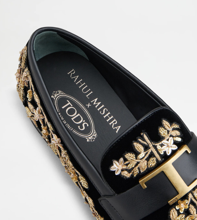 T TIMELESS LOAFERS IN VELVET AND LEATHER - BLACK, GOLD 6