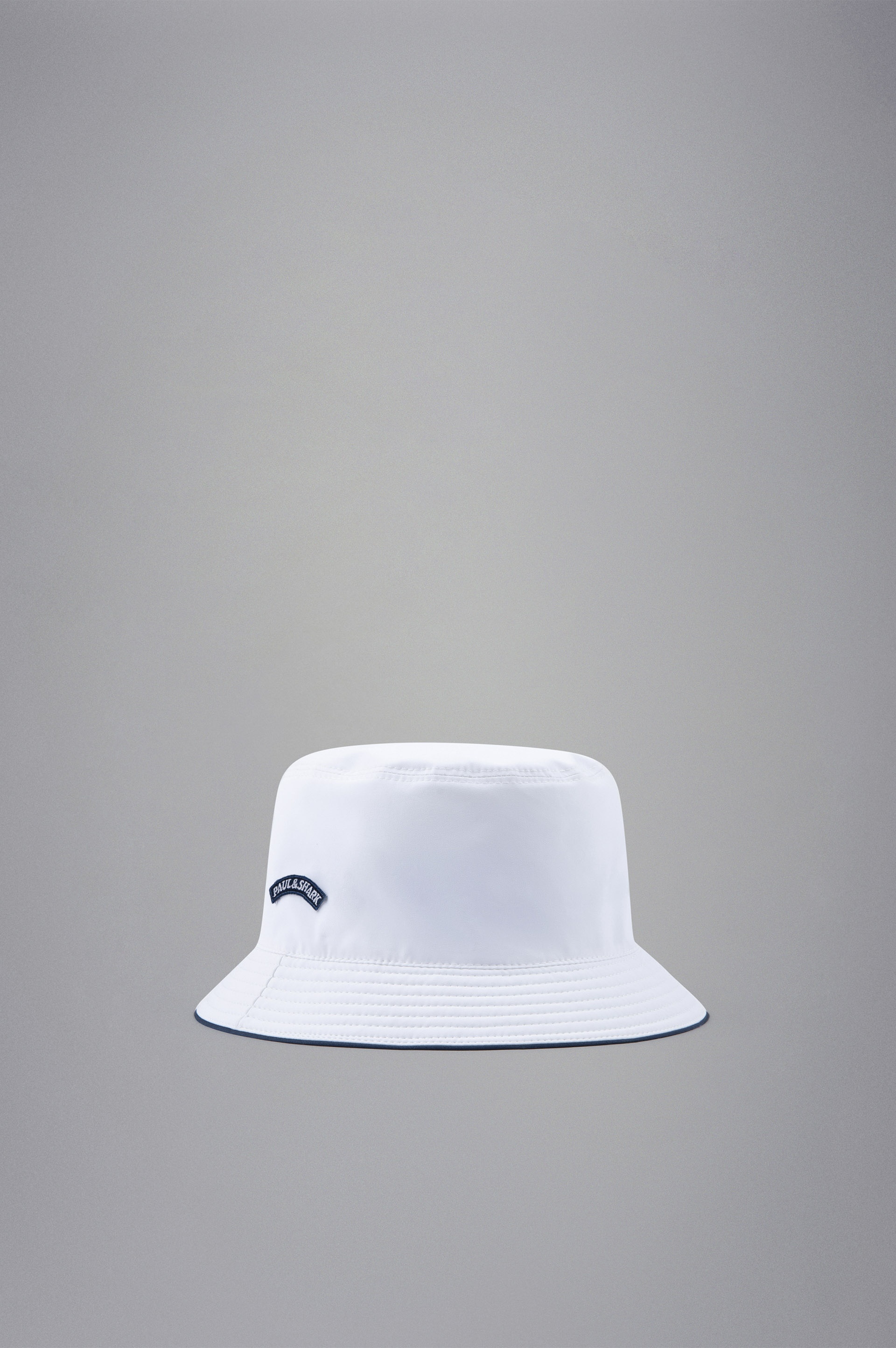 BUCKET WITH EMBLEM AND CONTRASTING DETAILS - 2