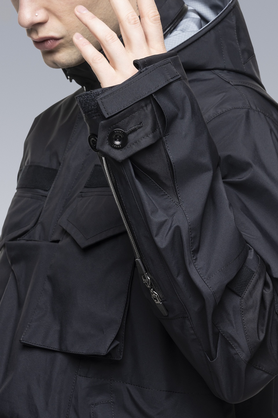 SAC-J2761 sacai / ACRONYM Field Jacket Black - 21