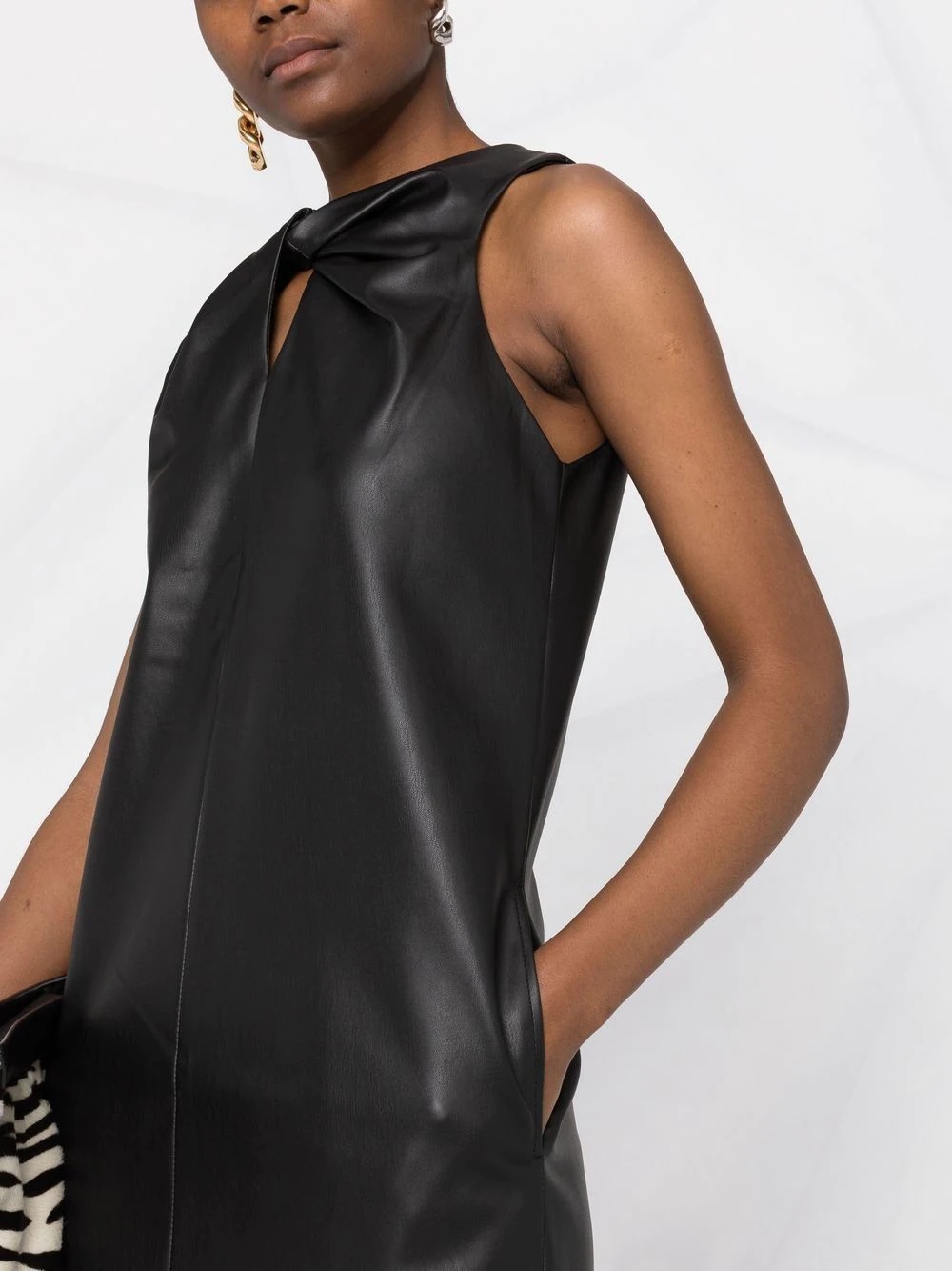 twist-front sleeveless dress - 3