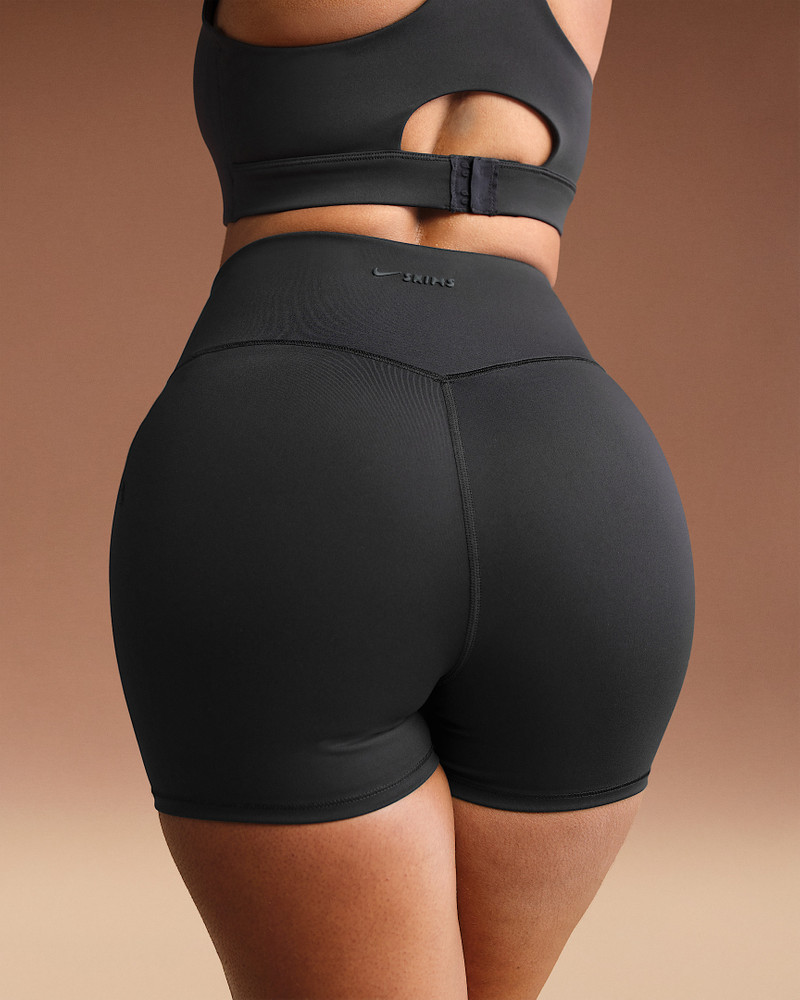 NikeSKIMS Matte Women's High-Waisted 3" Boyshorts 3