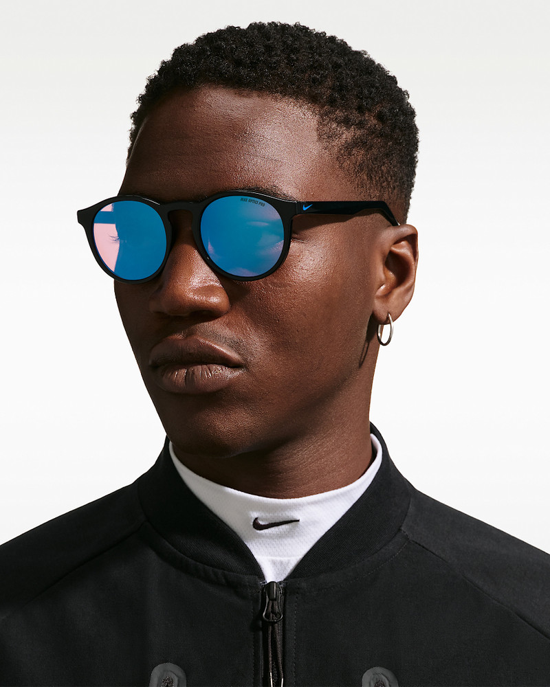 Nike Nike Swerve Team Road Tint outlook