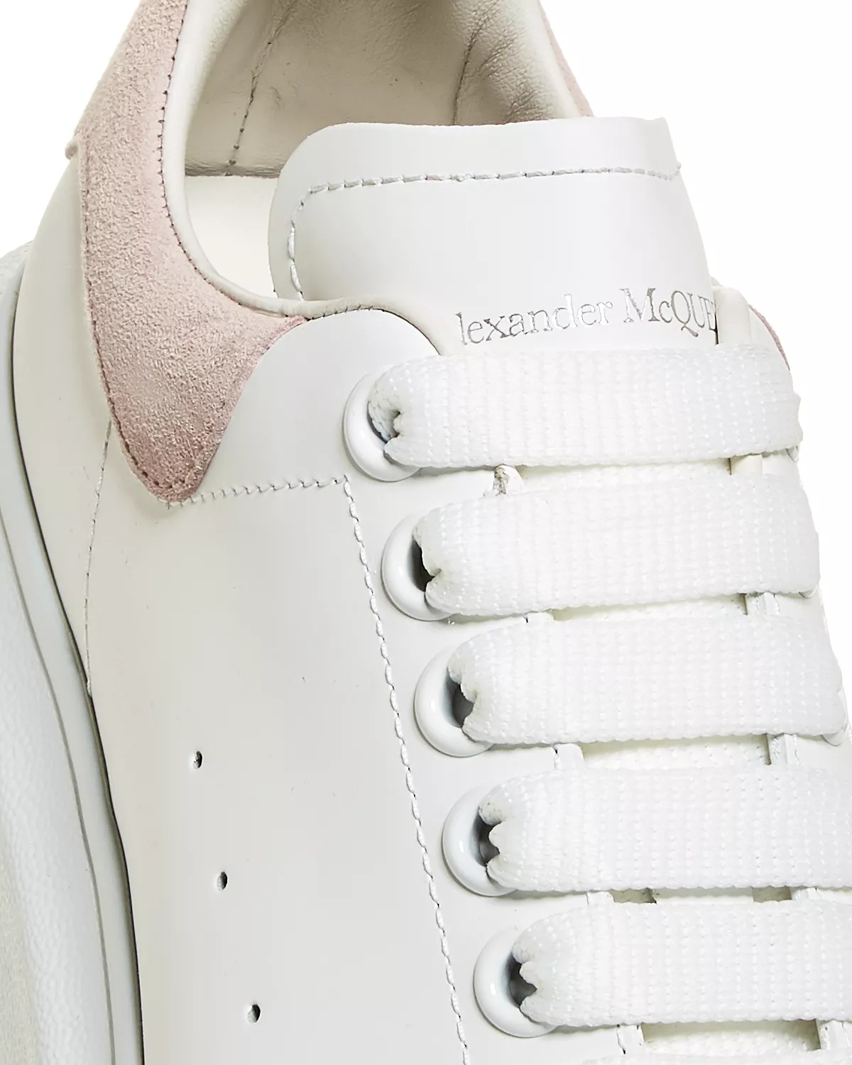 Women's Oversized Suede Heel Detail Sneakers - 6
