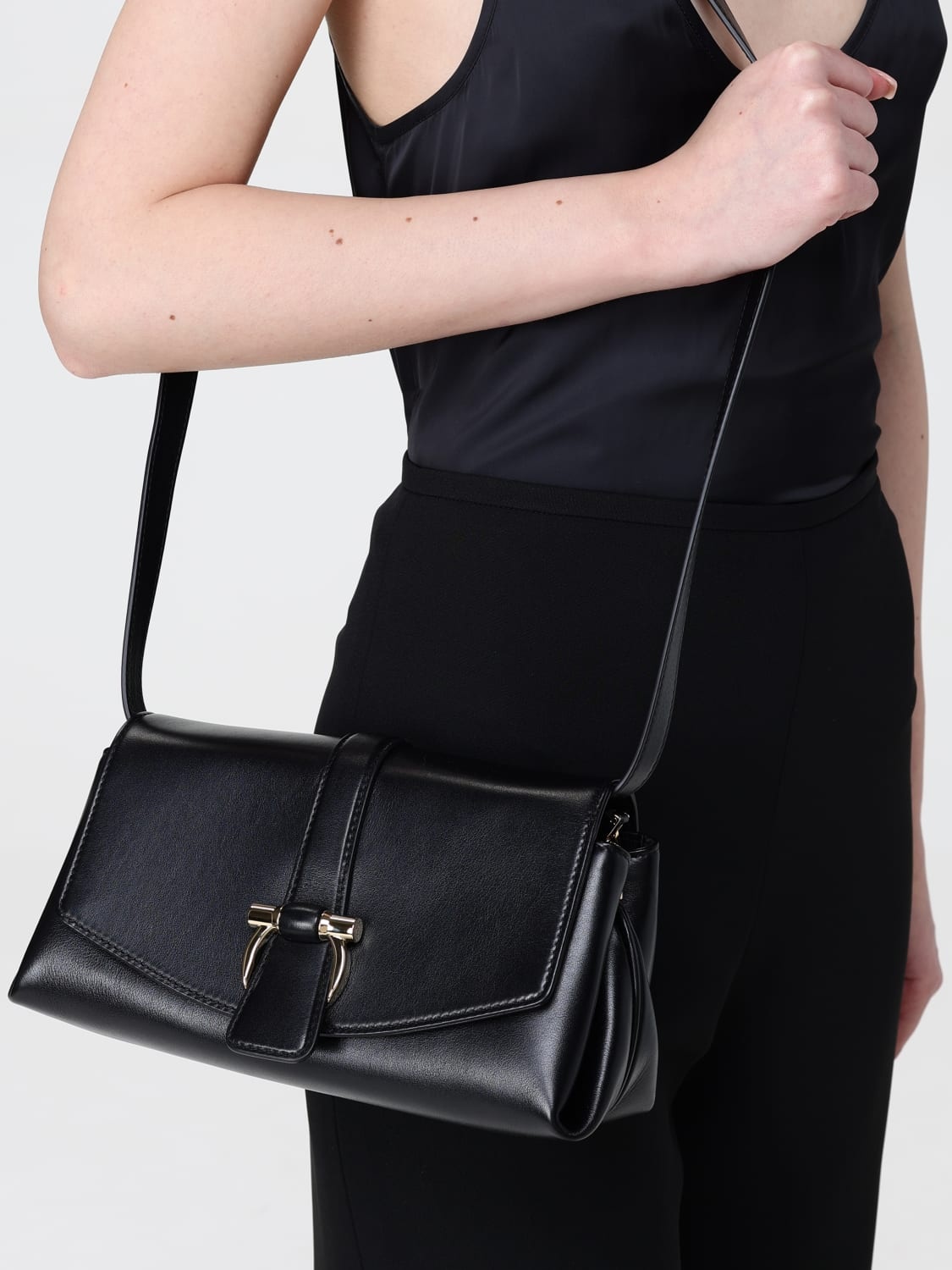 Shoulder bag woman Ferragamo - 2