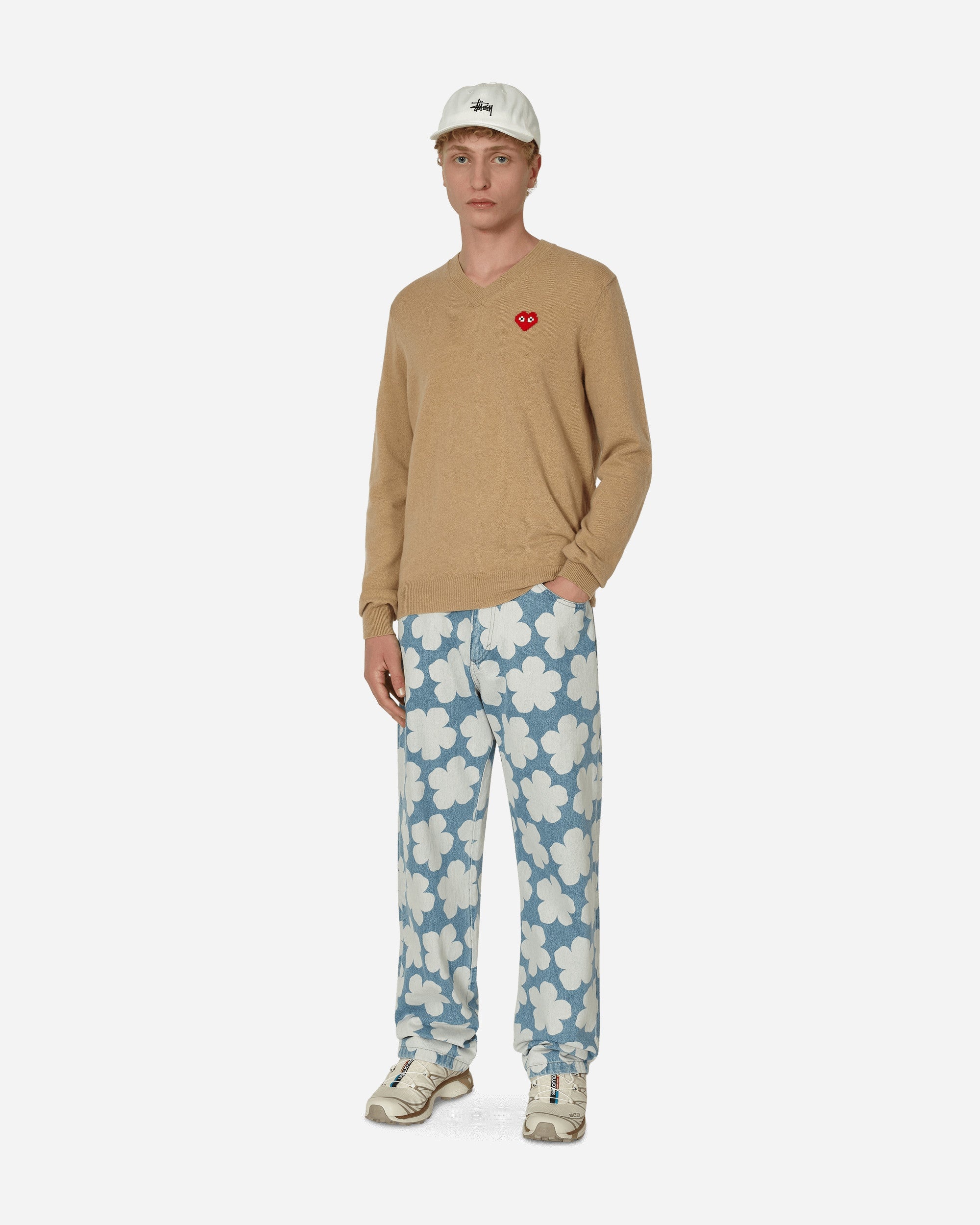 Invader Heart V-Neck Sweater Beige - 4