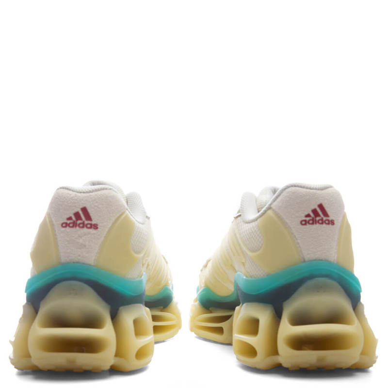 adidas Originals ADIDAS ORIGINALS X WILLY CHAVARRIA MEGARIDE AG - CREAM WHITE/WARM VANILLA/POWER RED outlook