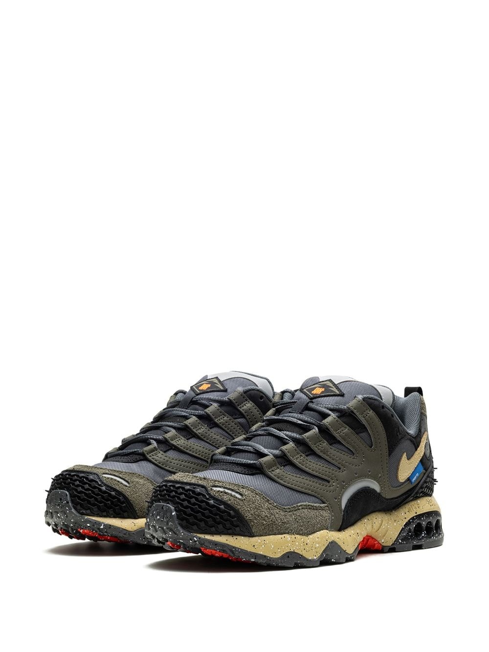 x UNDEFEATED Air Terra Humara "Cargo Khaki" sneakers - 3