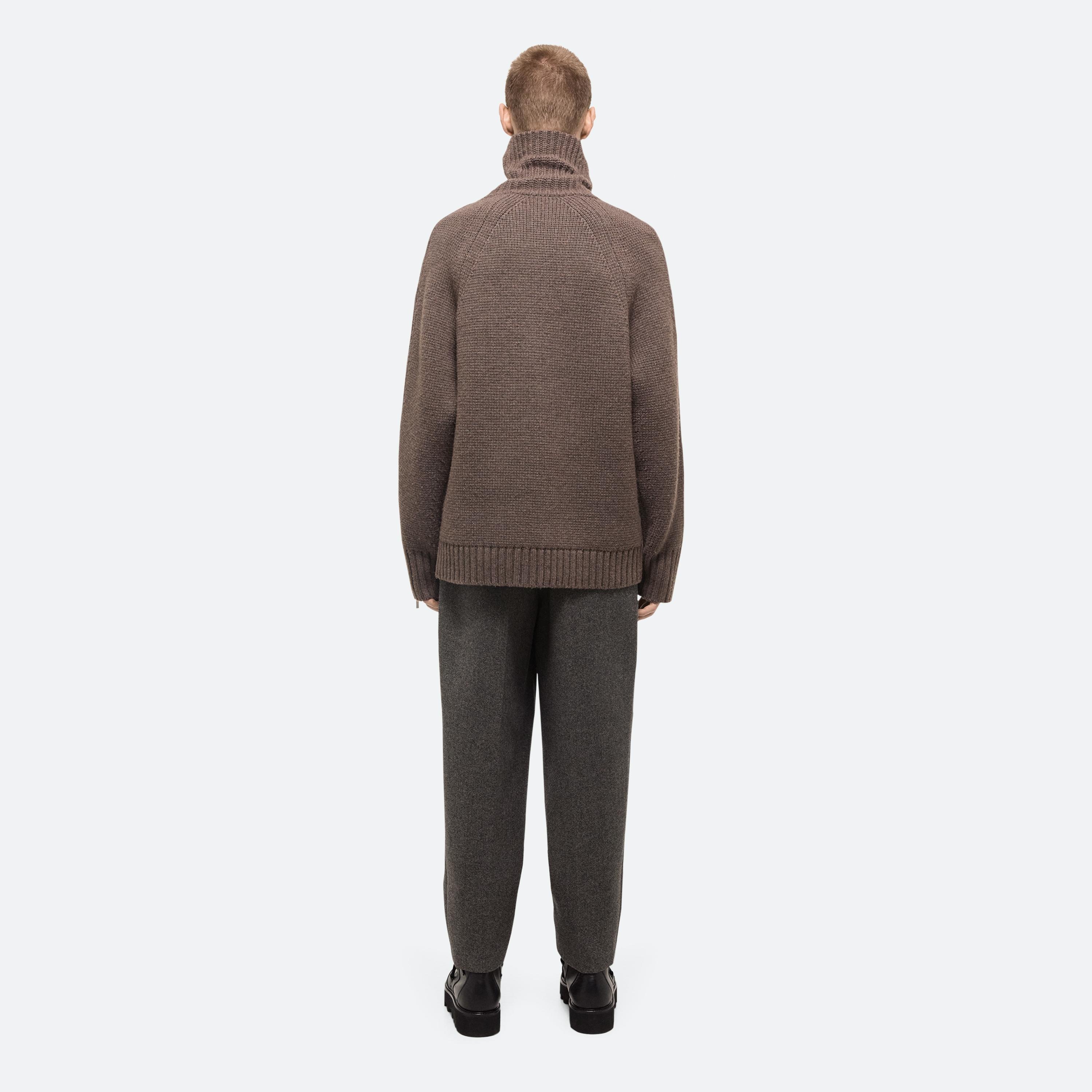 SUITCASE TURTLENECK - 8
