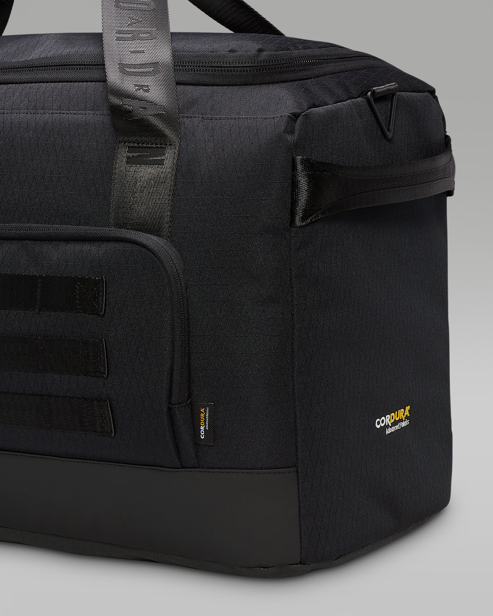 Jordan Collectors Duffel (44L) - 11