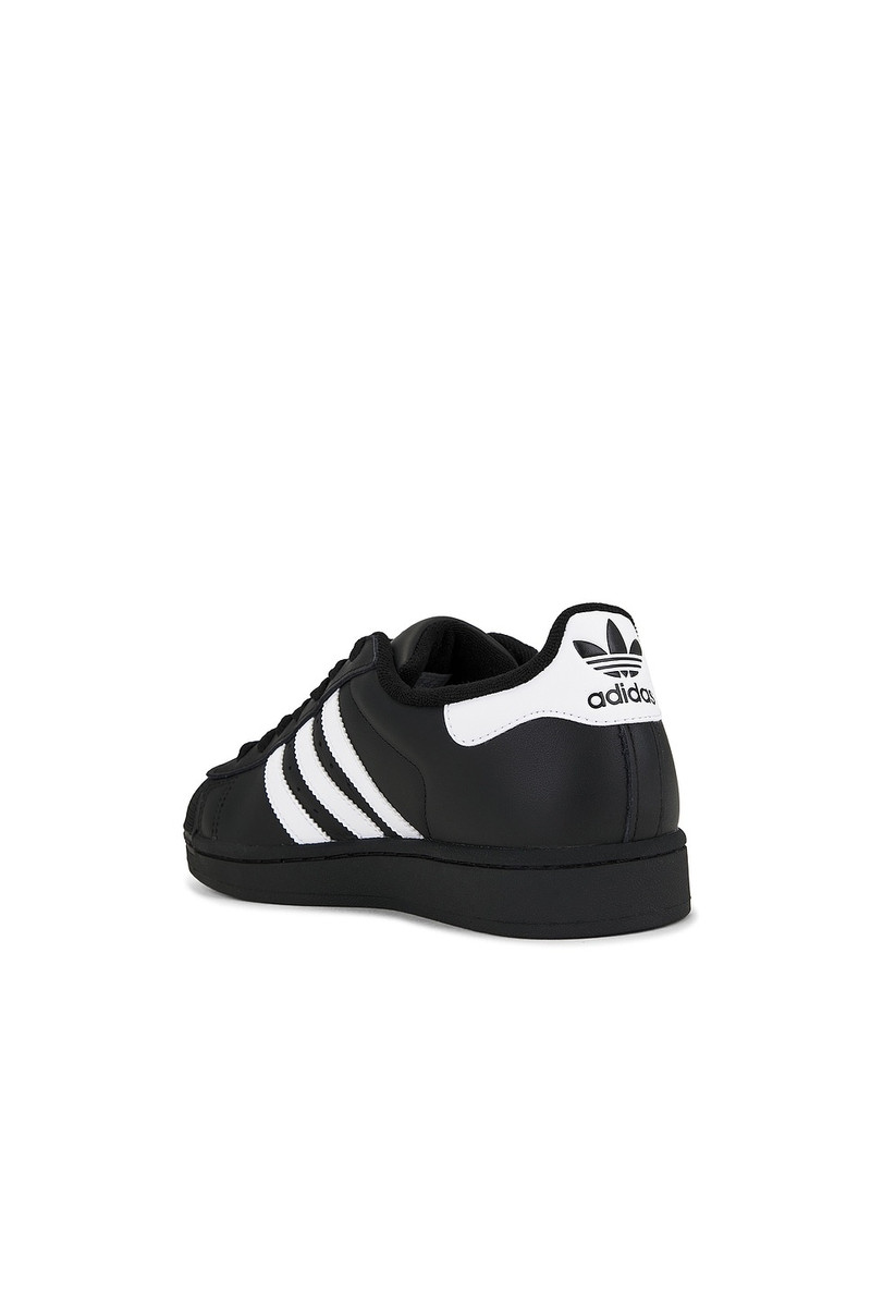 adidas Originals Superstar Ii outlook
