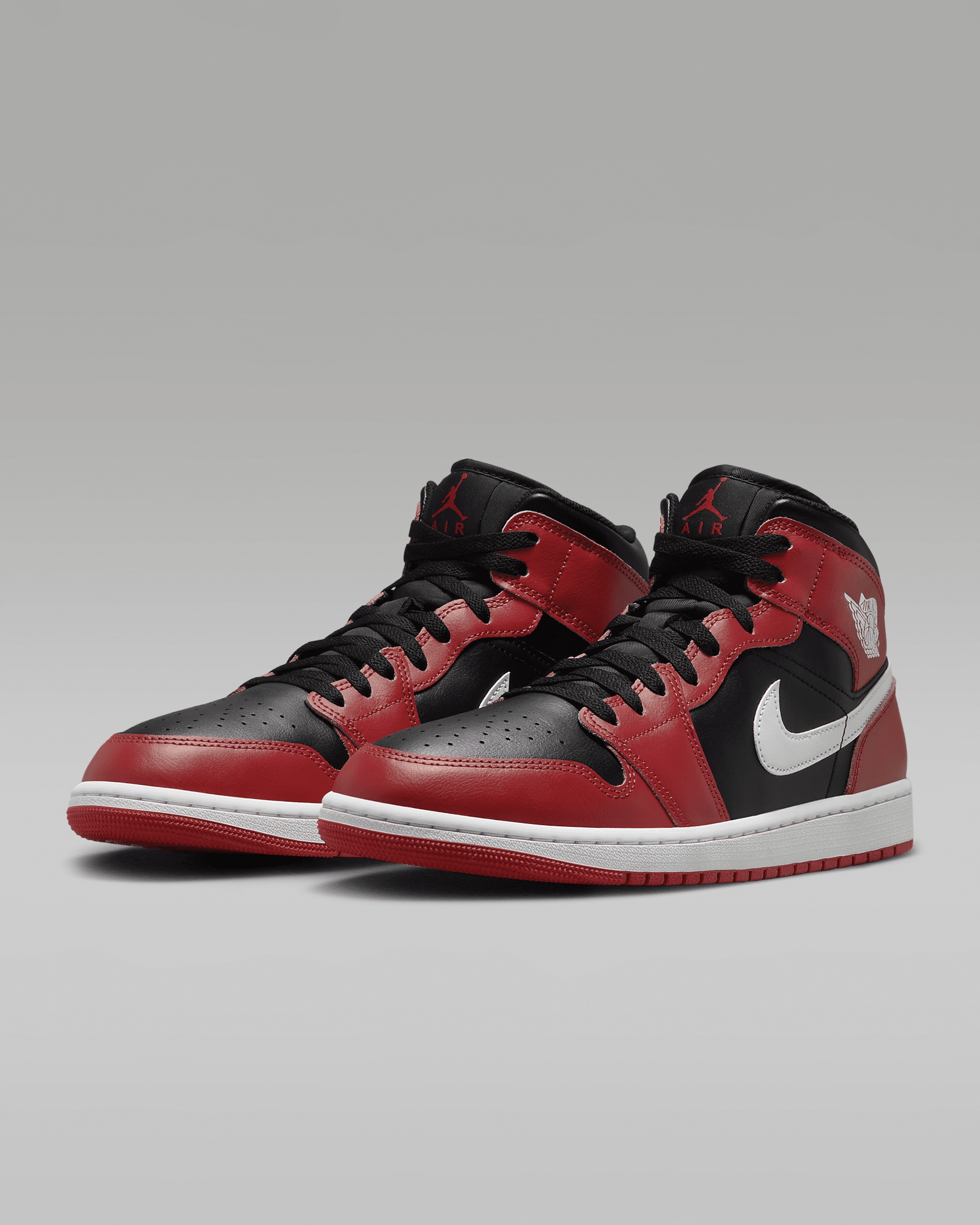 Air Jordan 1 Mid Men's Shoes - 5