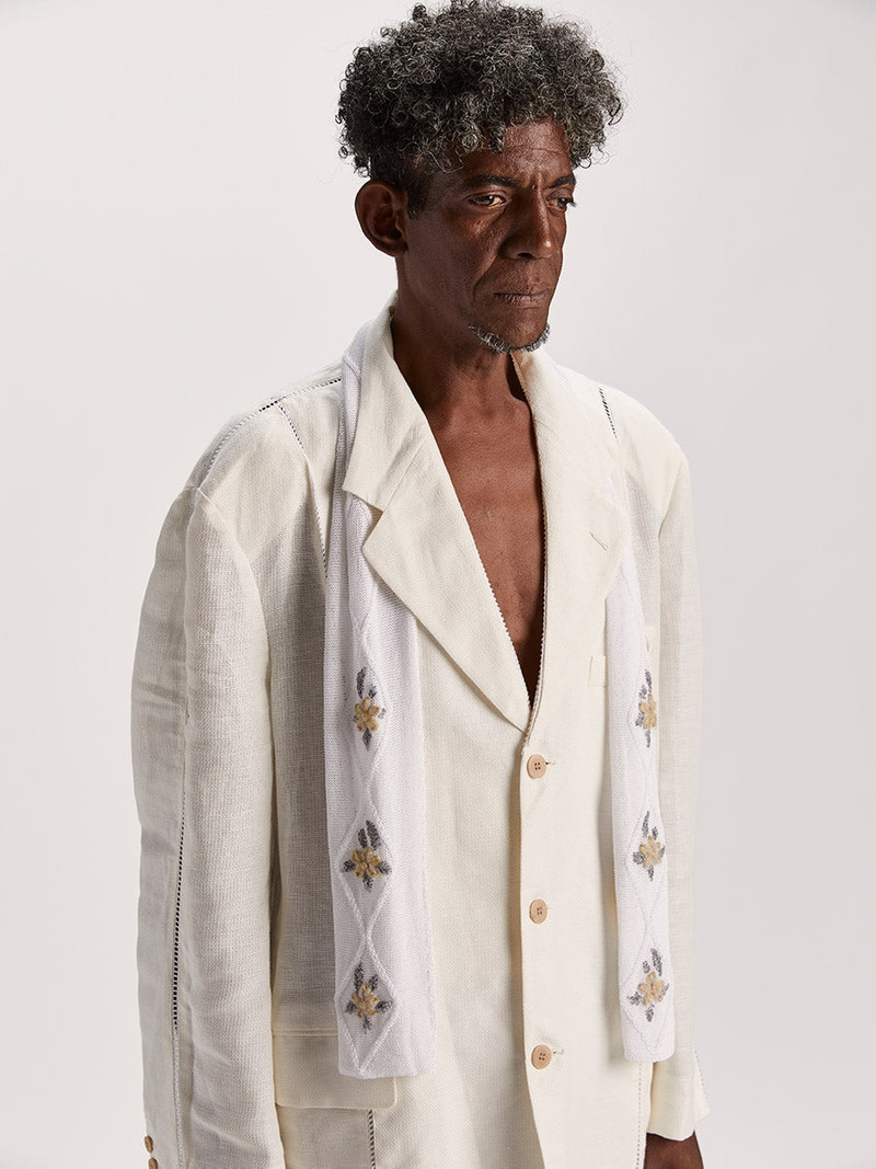 Cormagliano Scarf White 1