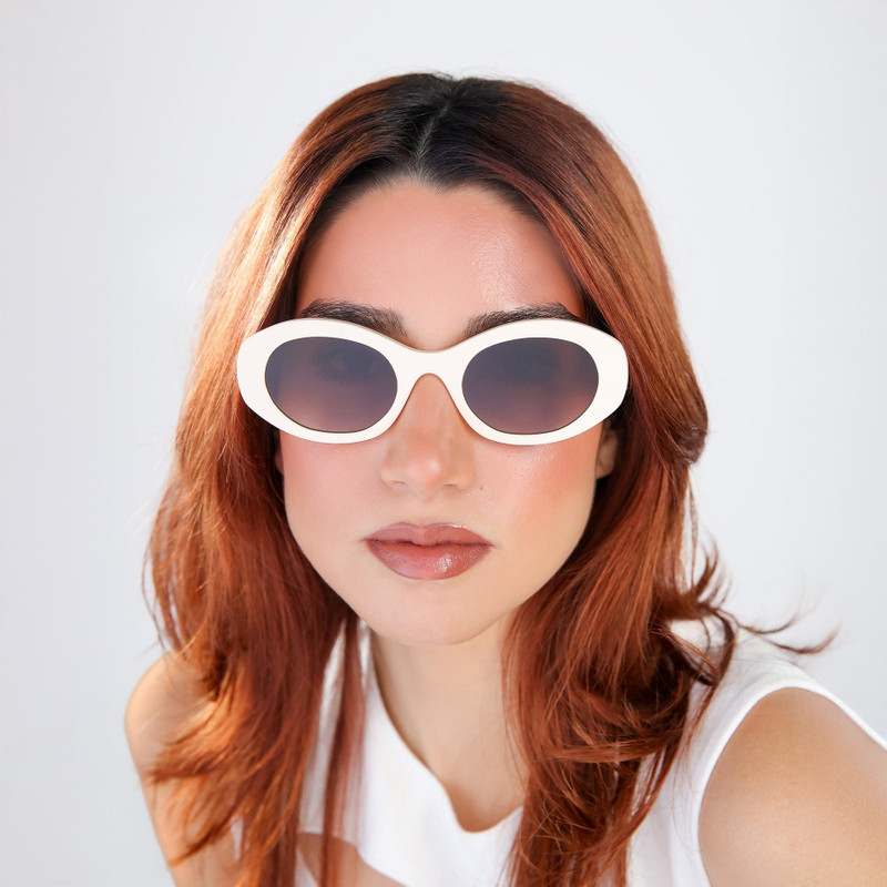 illesteva Luna Sunglasses outlook
