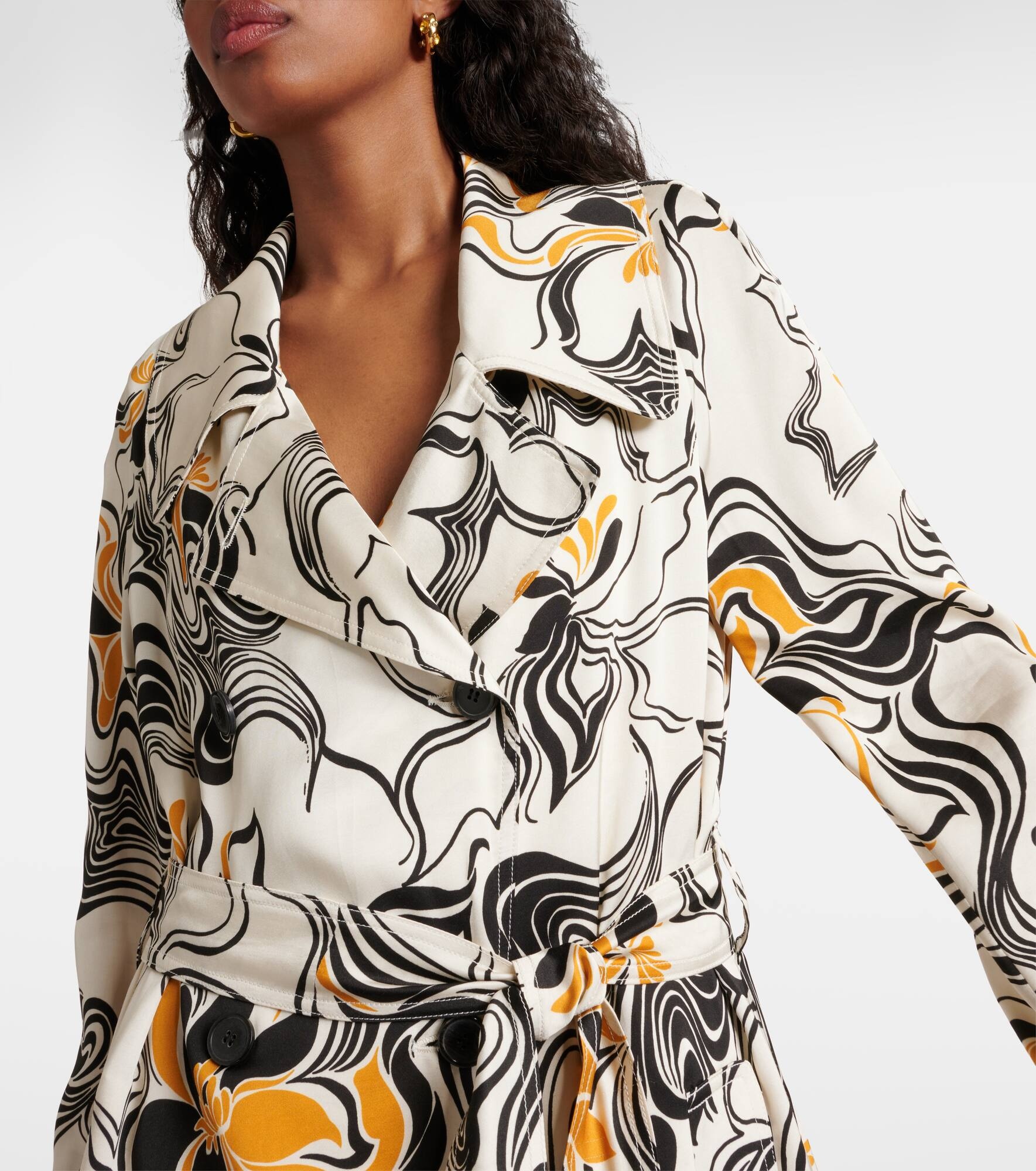 Printed double-breasted satin coat - 4