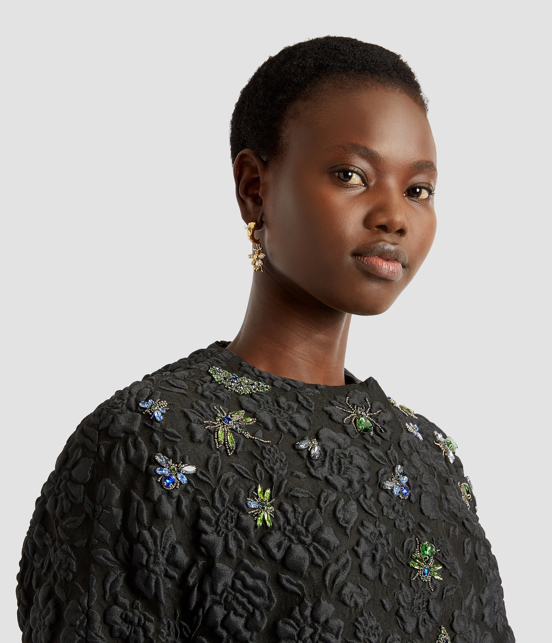 CROPPED CAPE - 5