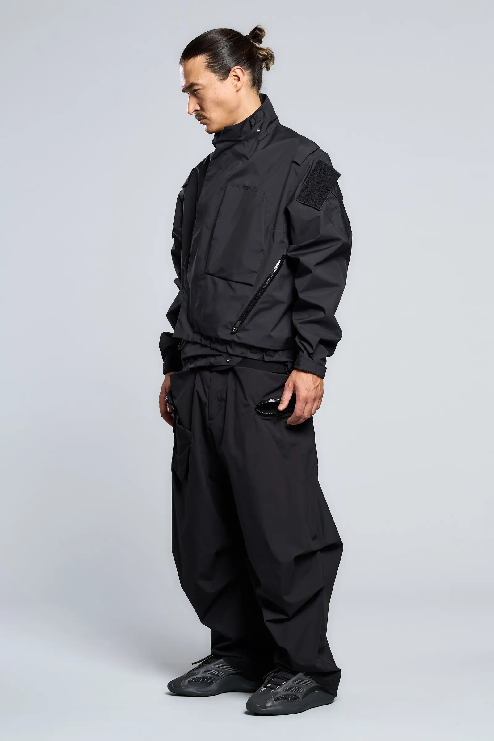 ACRONYM P59-E XSサイズ ブラック ACRONYM P59-E Encapsulated Nylon Cargo Pant Black | REVERSIBLE