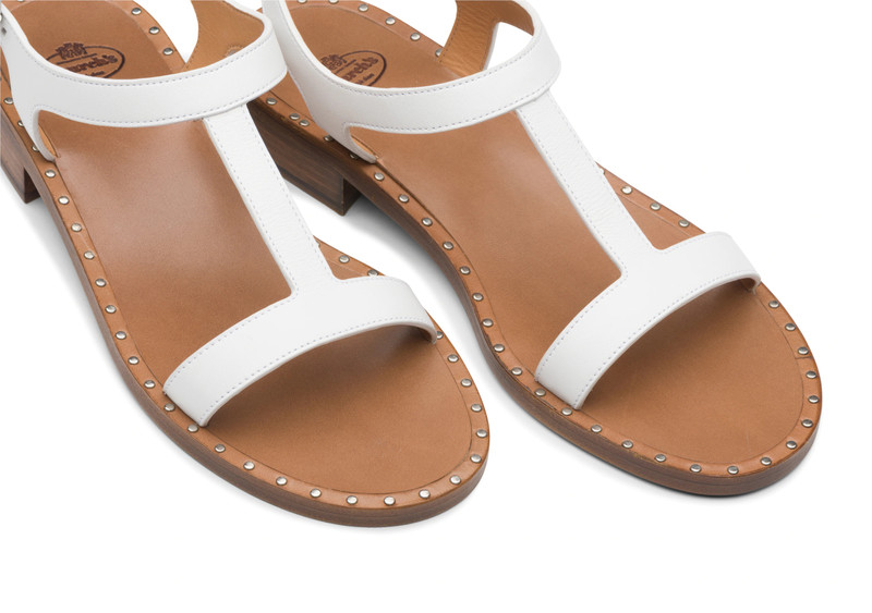 Elly
Prestige Calf T-Bar Sandal Stud White 4