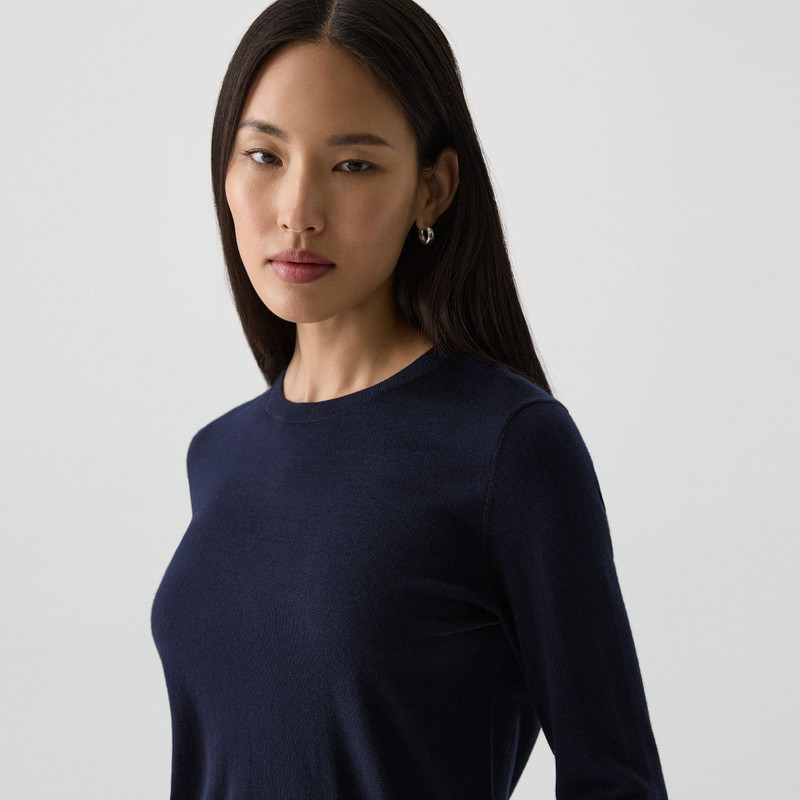 Crewneck Sweater in Regal Wool 5