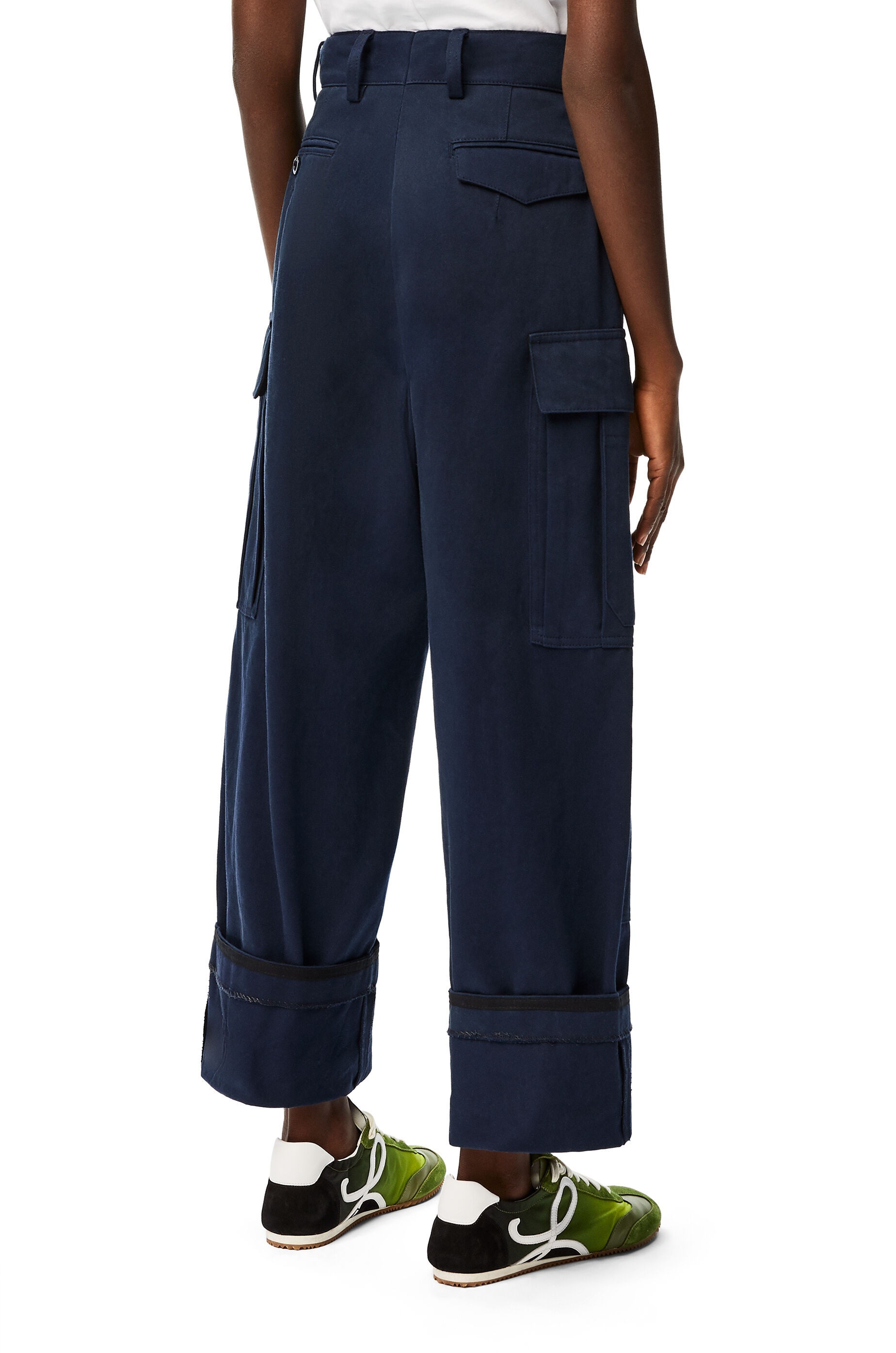 High waisted cargo trousers in cotton - 4