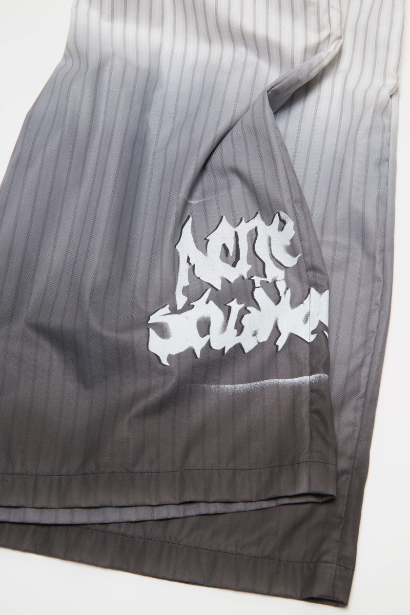 Oversized logo shorts - White/brown 5