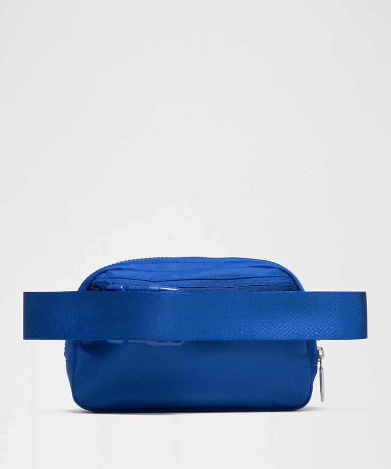 Everywhere Belt Bag 1L 3