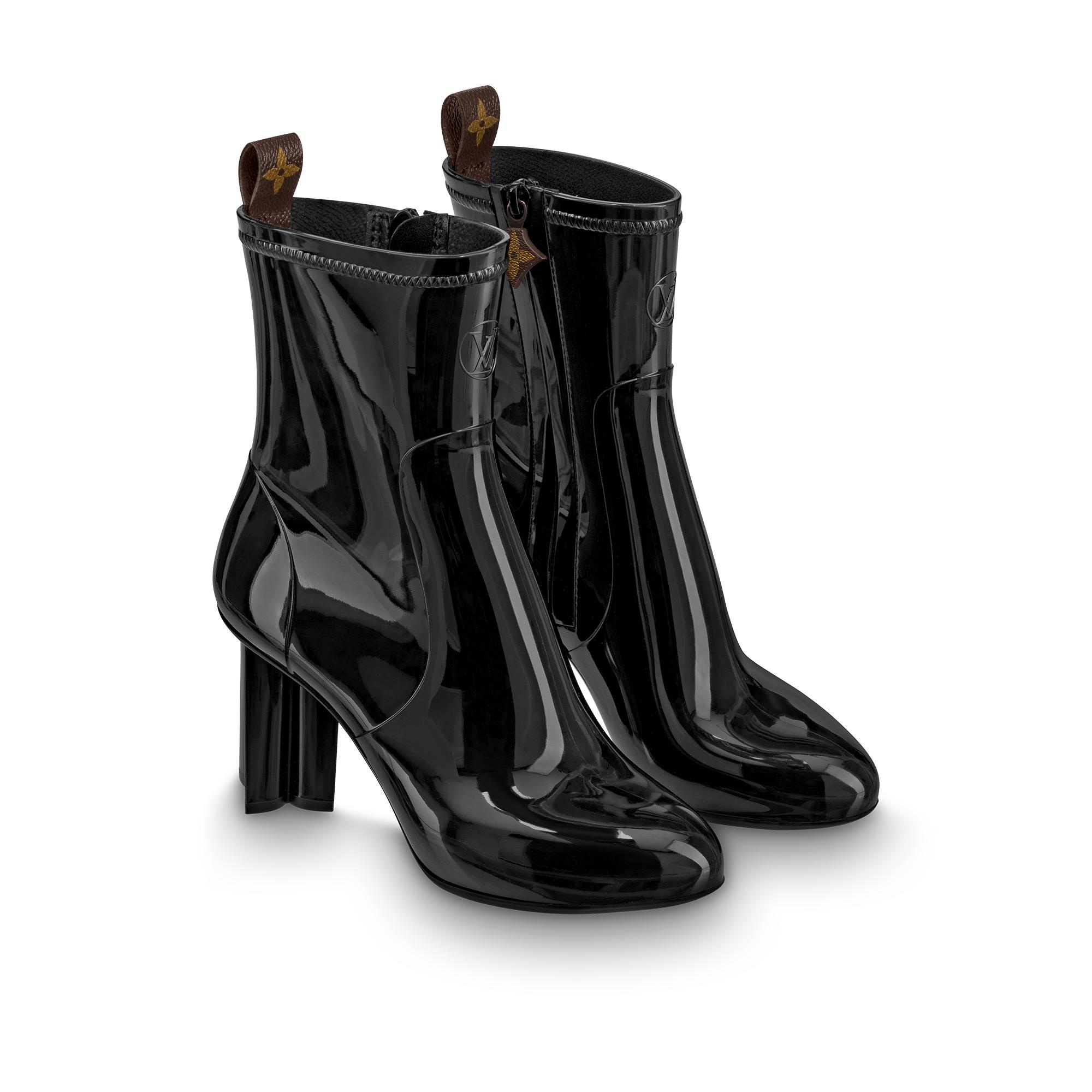 Silhouette Ankle Boot - 4