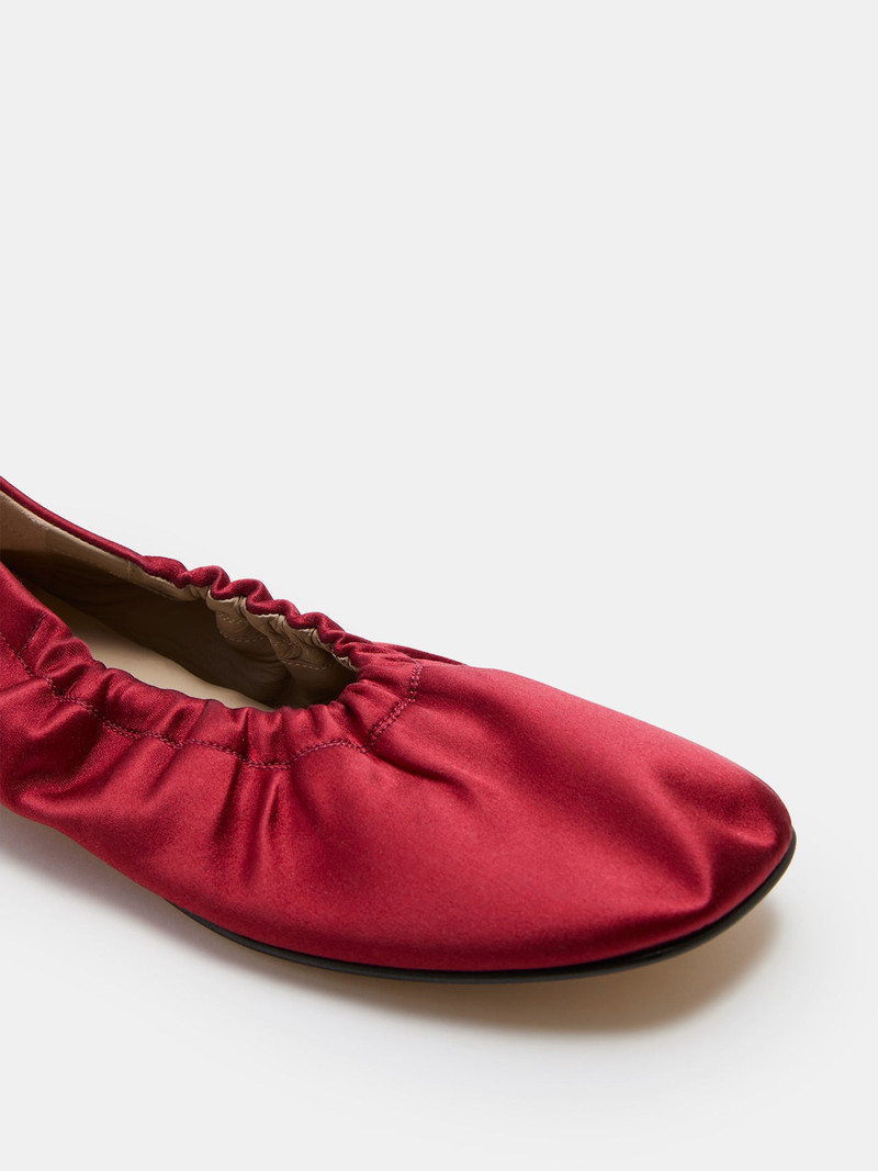 Mica Flat / Tomato Satin 4