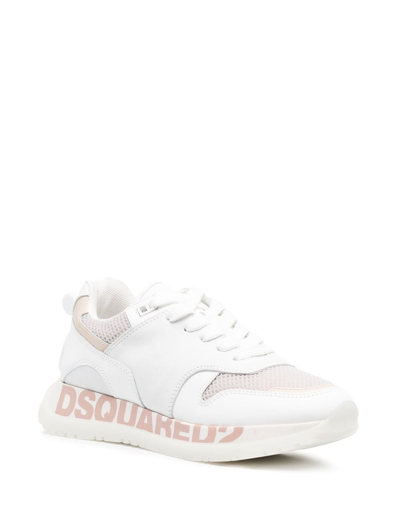 DSQUARED2 logo-print low-top sneakers outlook