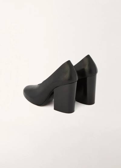 Lemaire HEELED PUMPS
VEGETAL TANNED LEATHER outlook