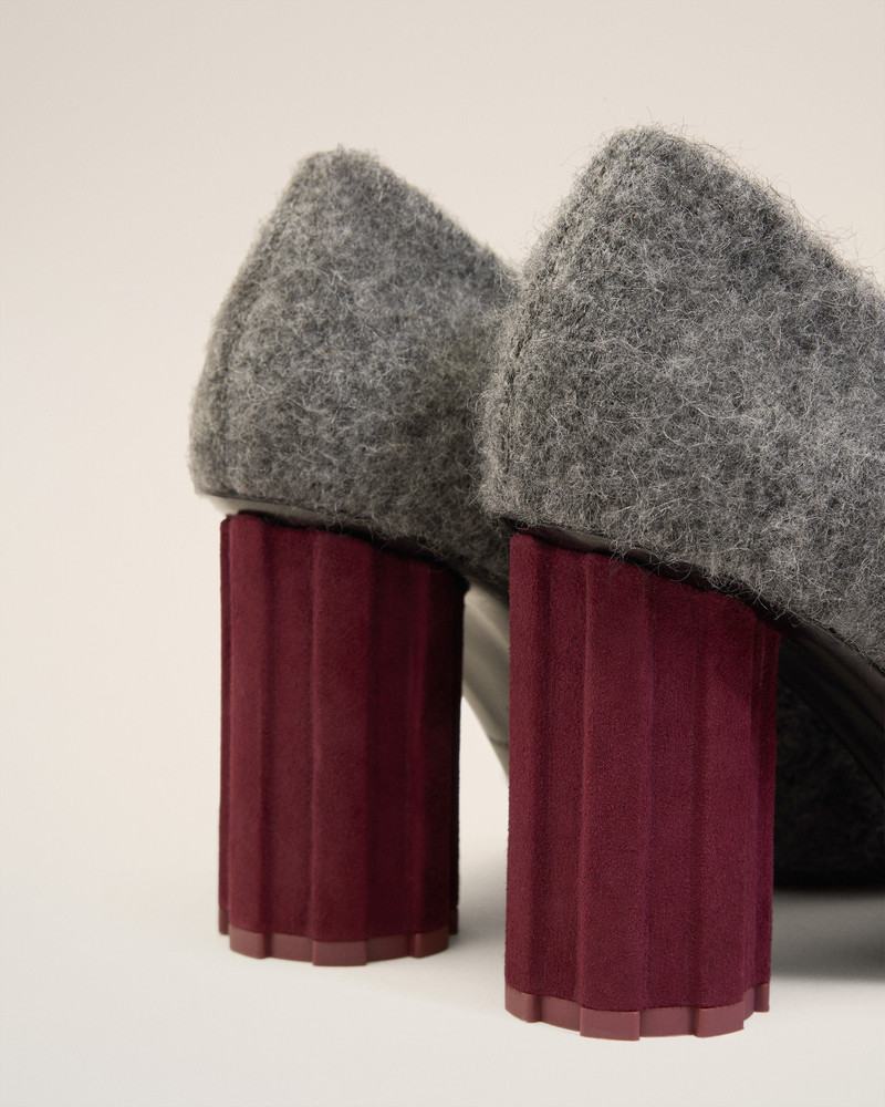 BLACK MOHAIR KNIT PIANO PUMPS 5