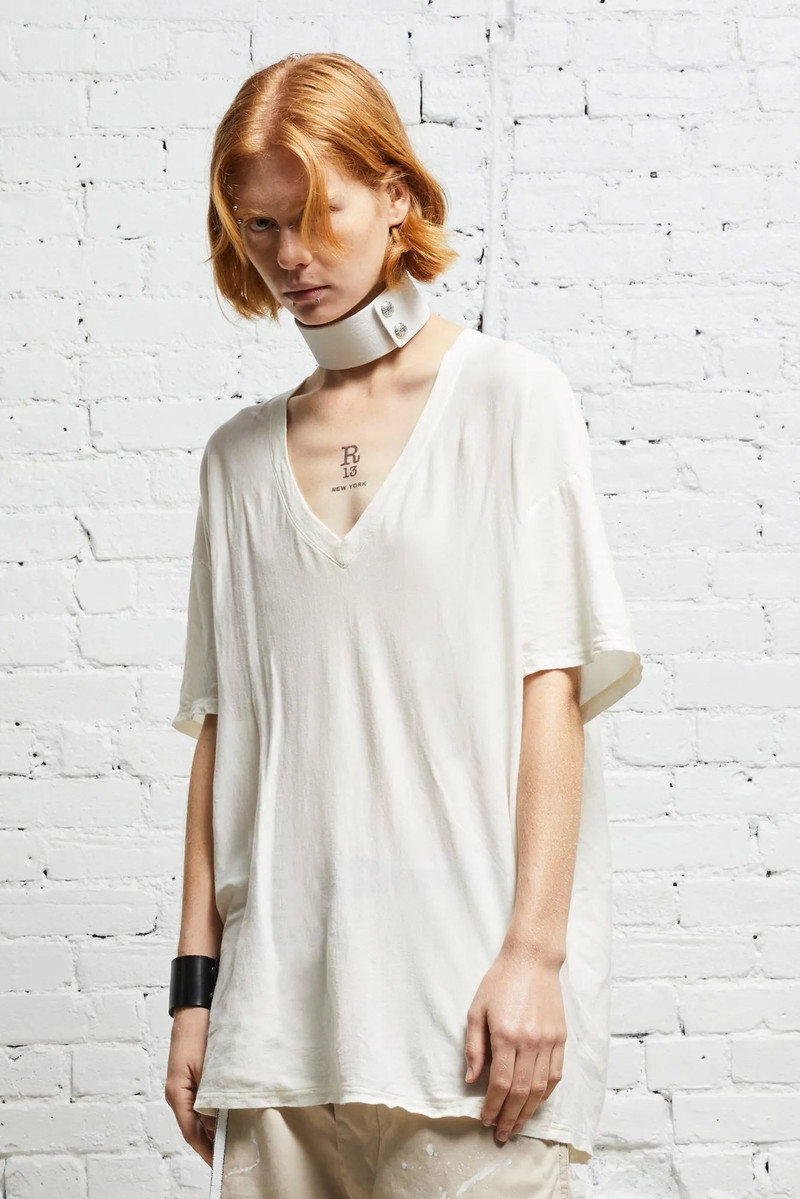 V-NECK BOXY T - ECRU - 1