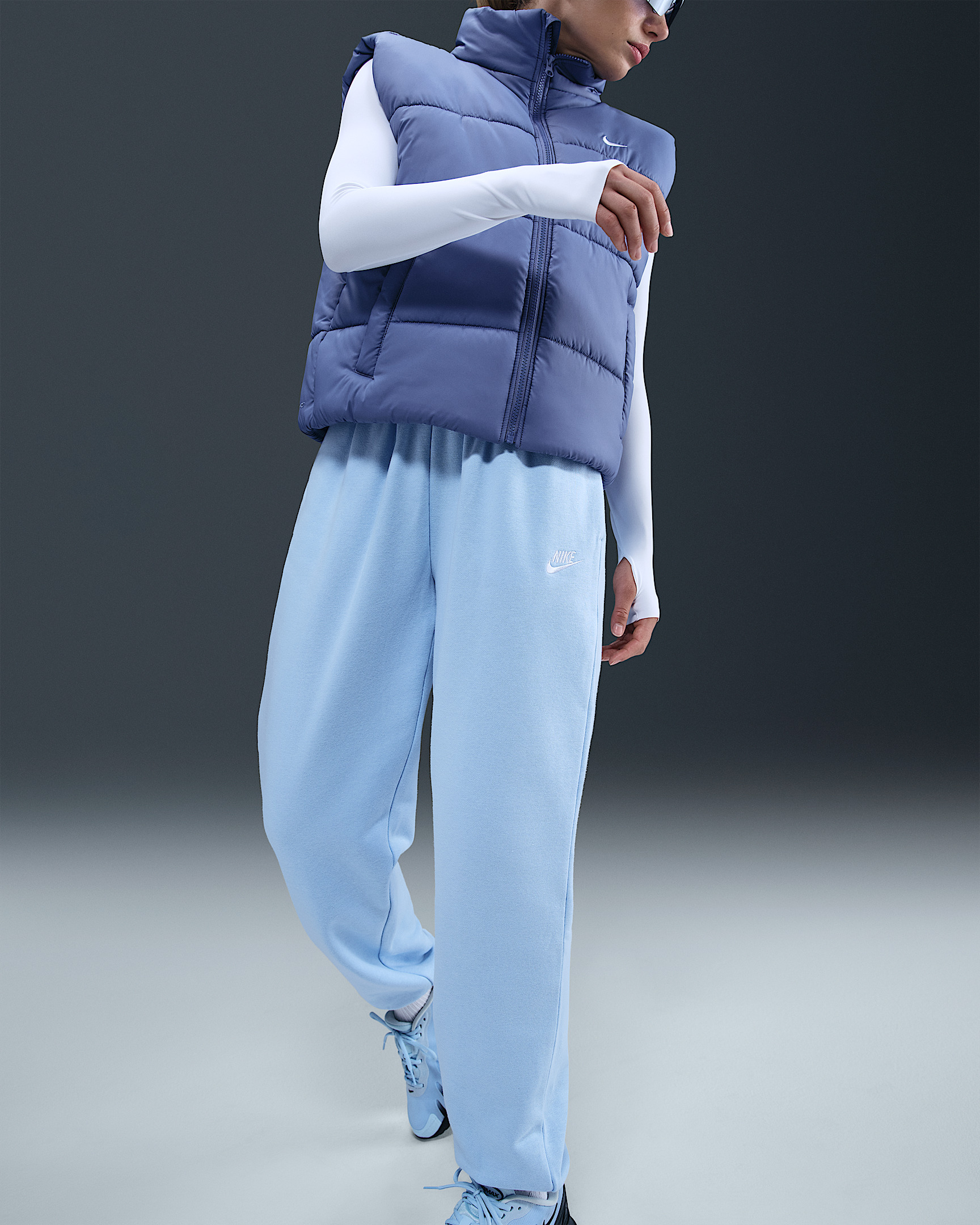 Nike Sportswear Club Fleece Women's Mid-Rise Oversized Sweatpants - 5